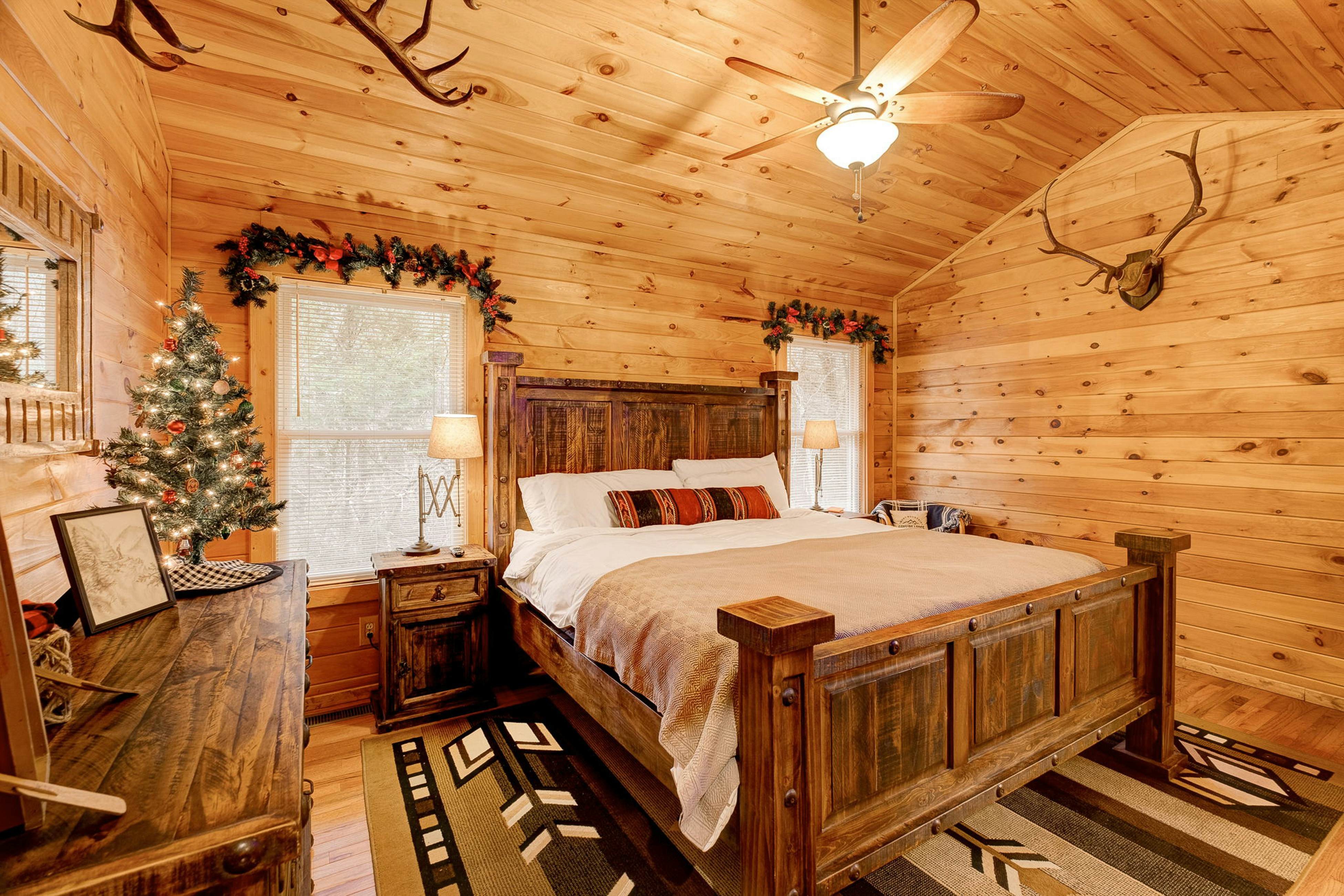 Shagbark Resort Foxfire Lodge 2 BD Sevierville, TN Vacation Rental