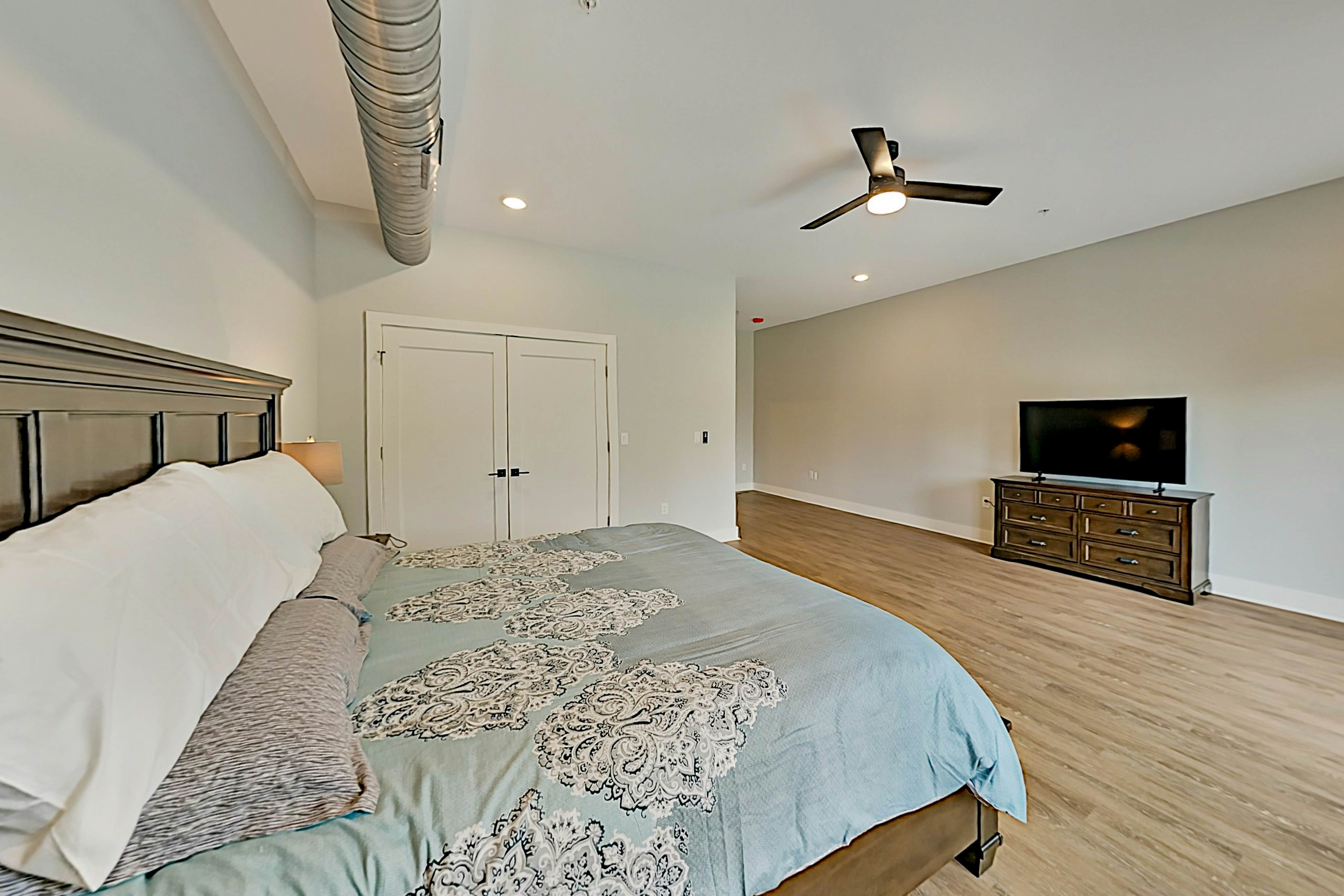 Haywood Chic Retreat Unit 215 1 BD Asheville, NC Vacation Rental Vacasa