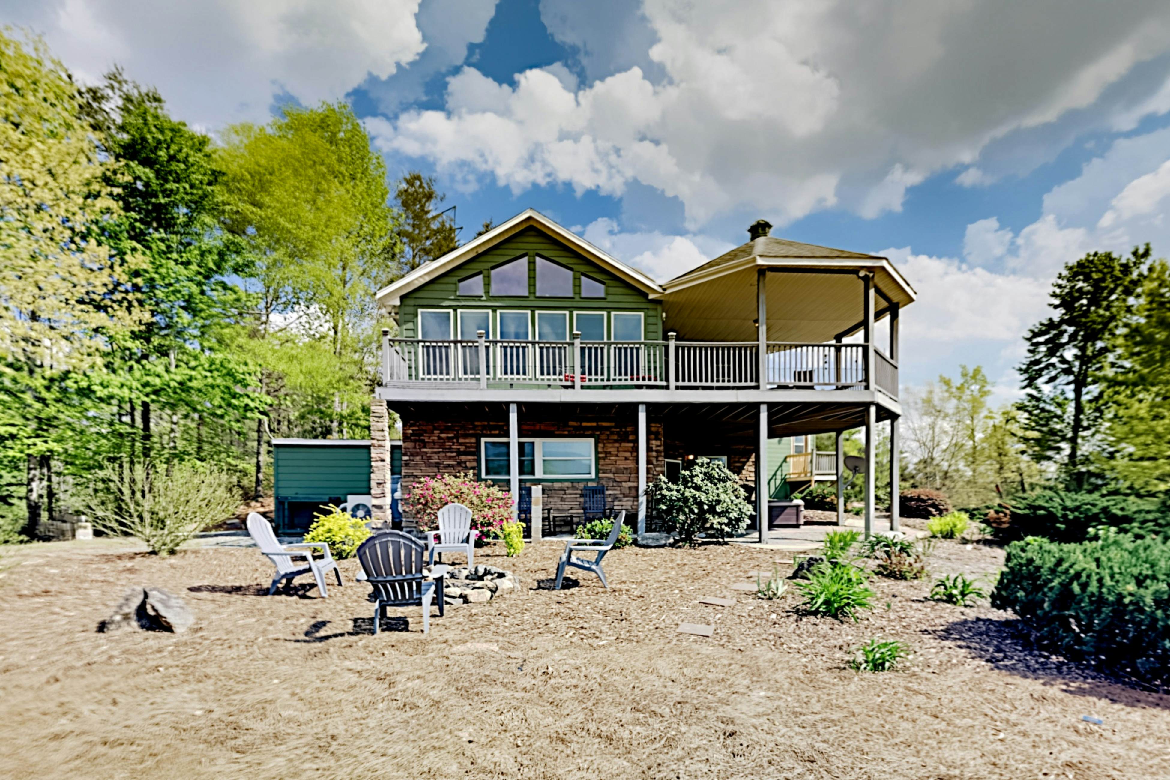 Lake Lure Cabin Rentals, Vacation Rentals Vacasa