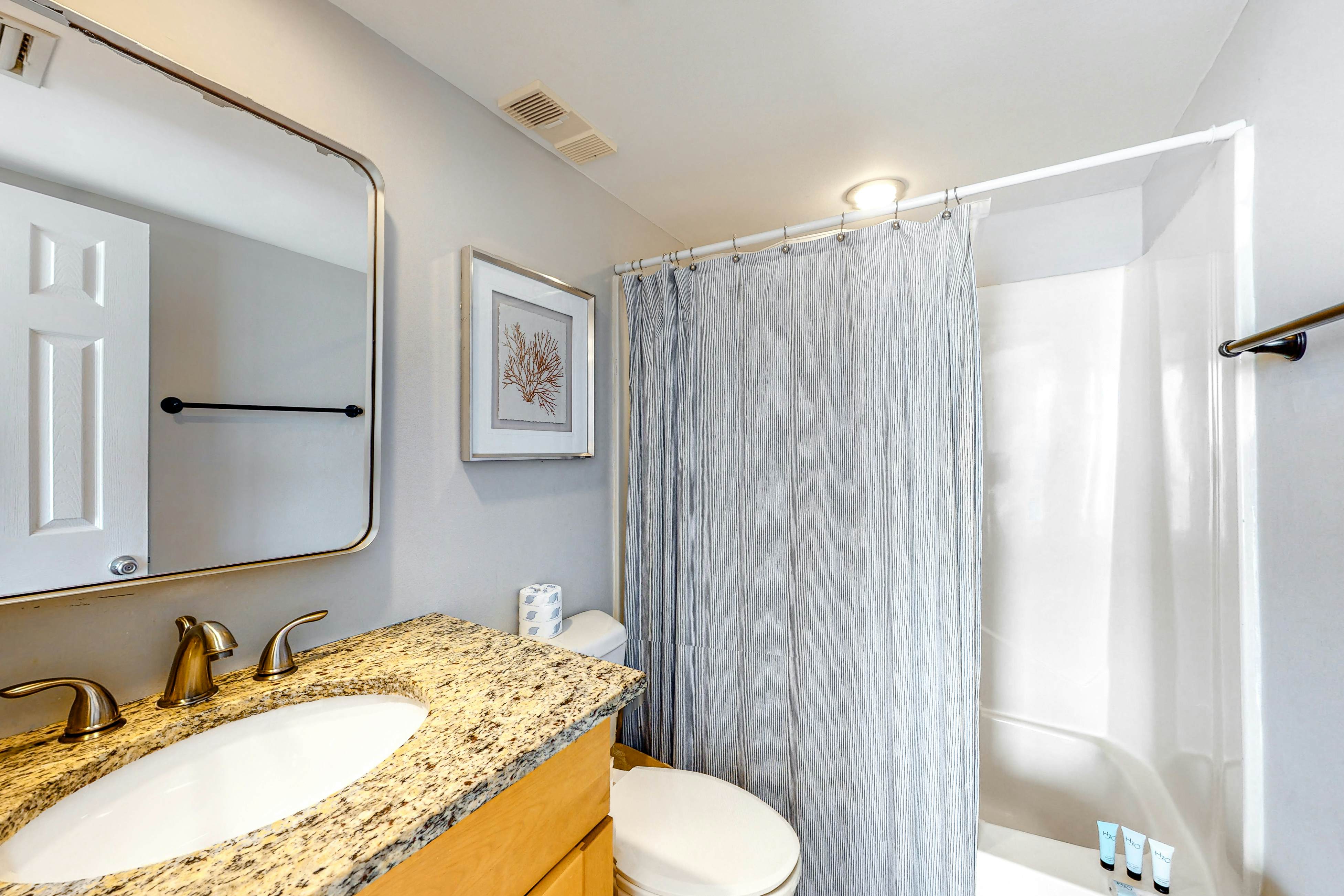 One Seagrove Place 1003