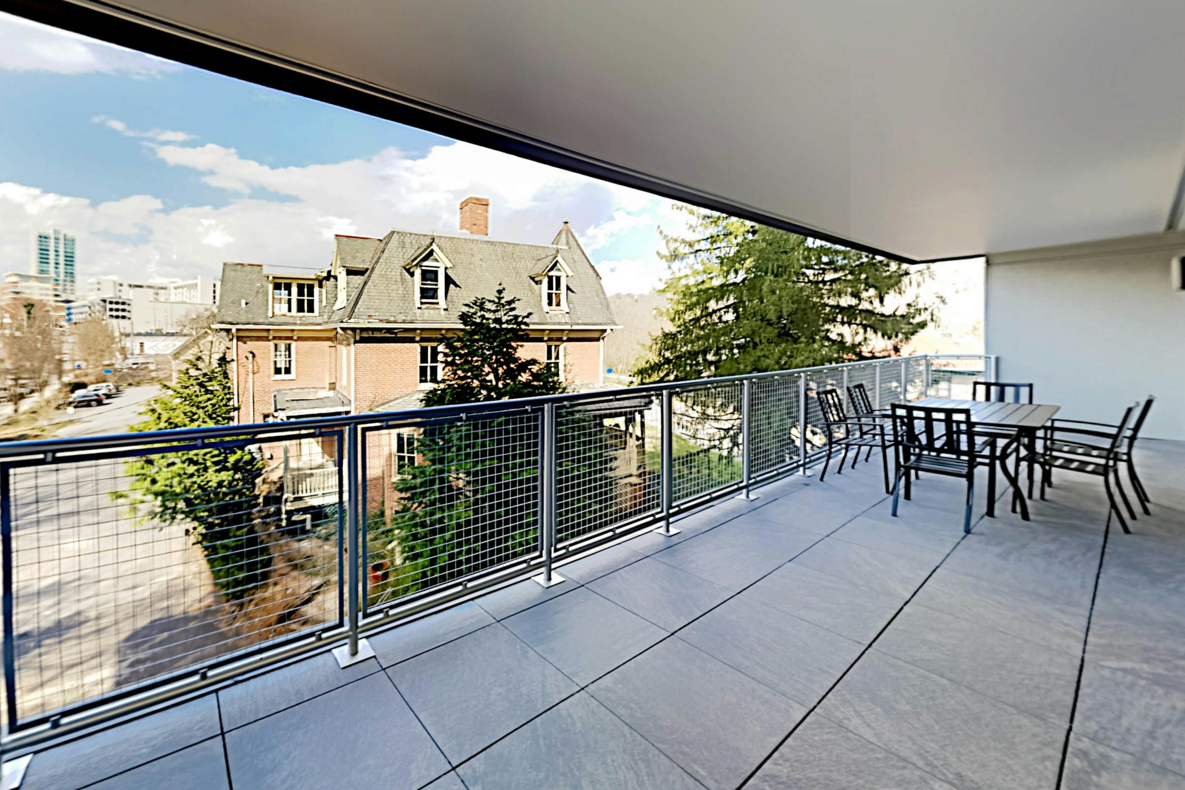 Suite Spot 1 BD Asheville, NC Vacation Rental Vacasa