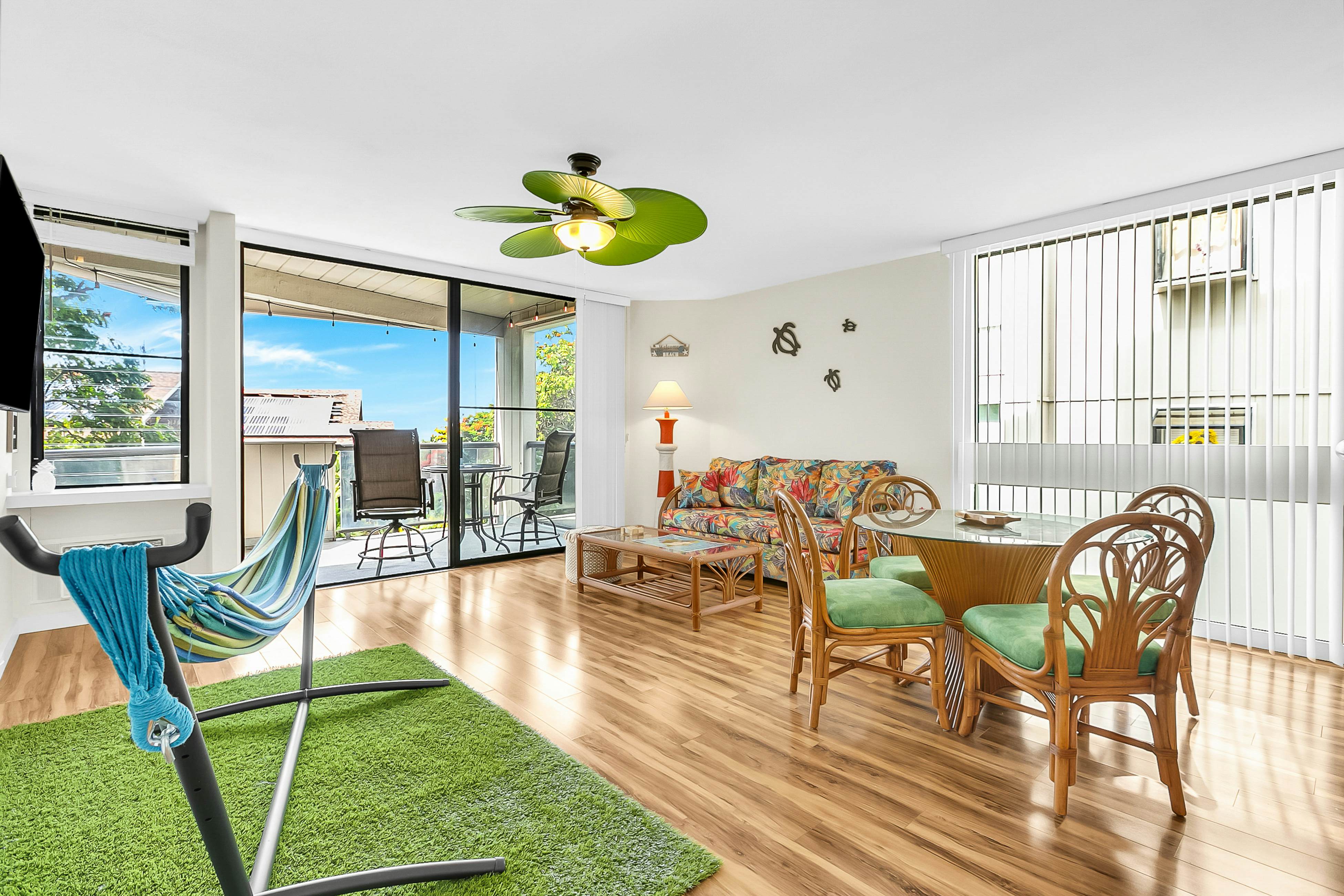 Casa Tropical Kona -Kailua Bay Resort 2-201