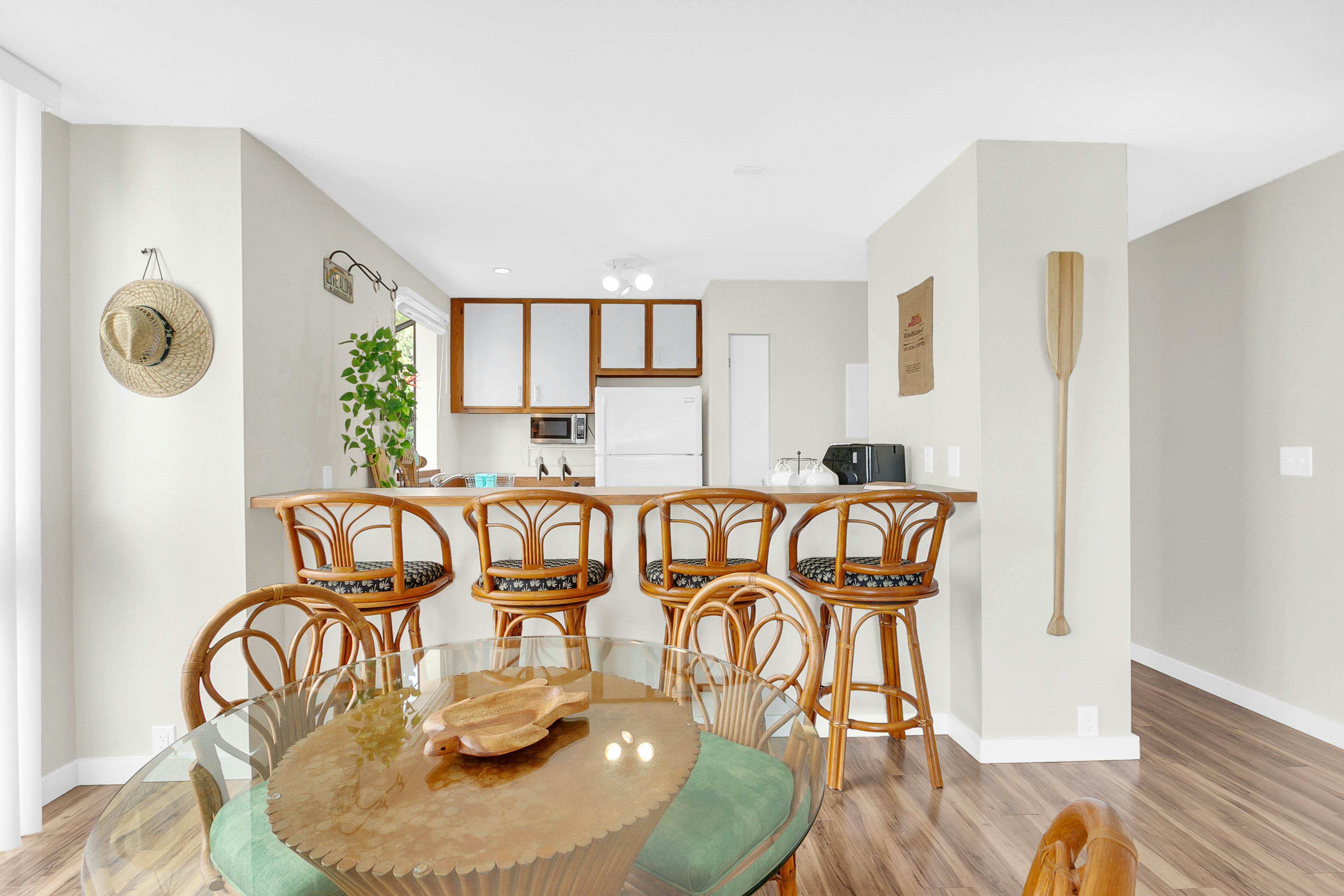 Casa Tropical Kona -Kailua Bay Resort 2-201