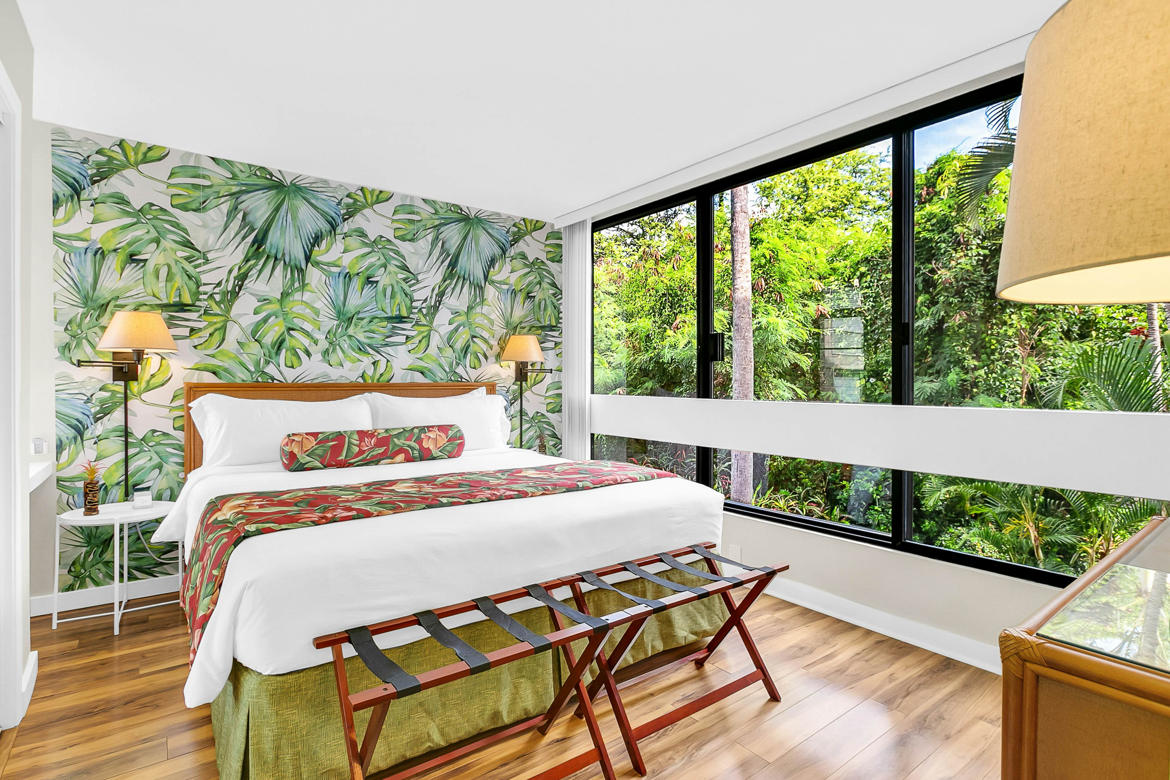 Casa Tropical Kona -Kailua Bay Resort 2-201