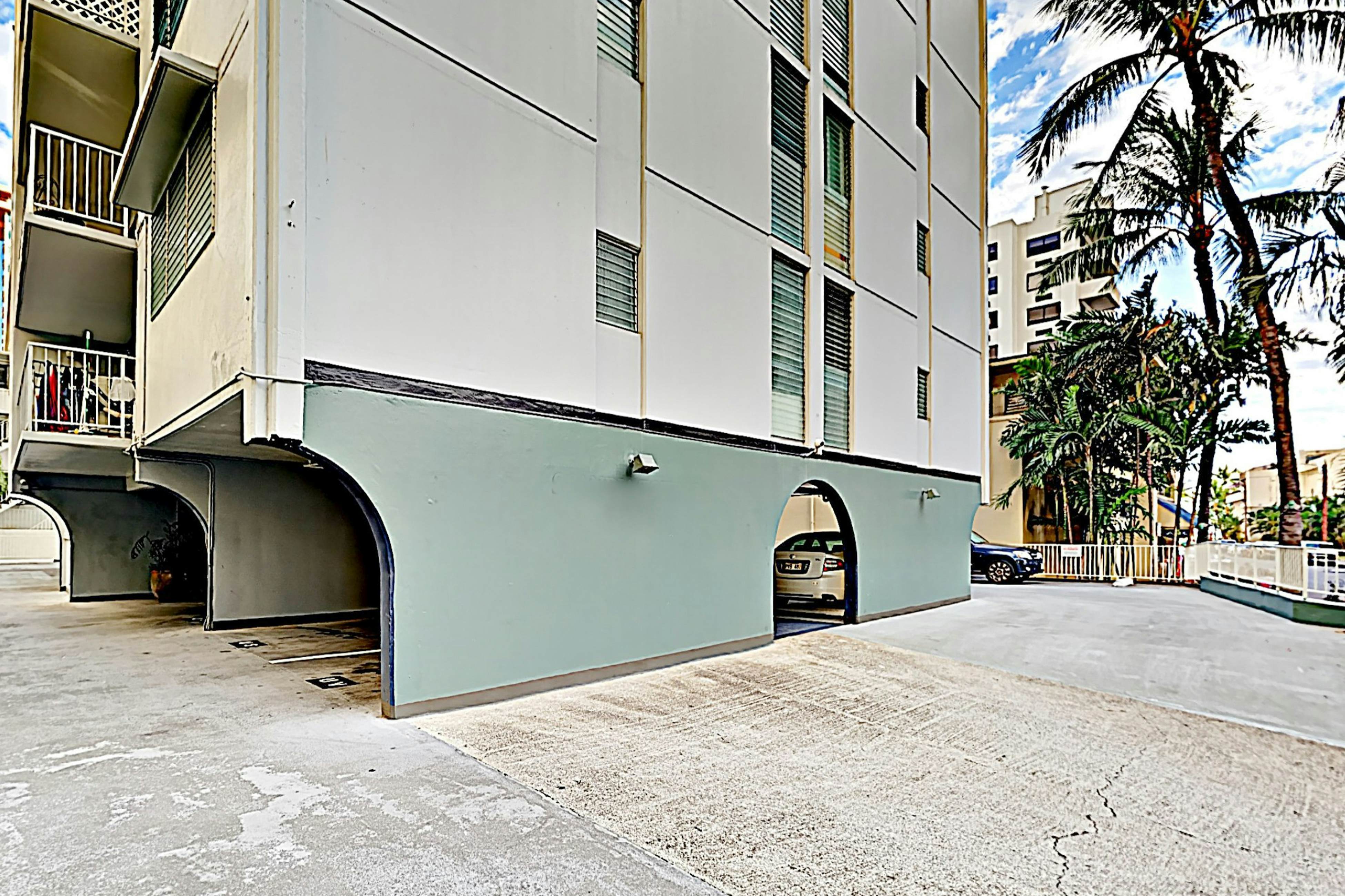 Scandia Towers 502 2 BD Honolulu, HI Vacation Rental Vacasa