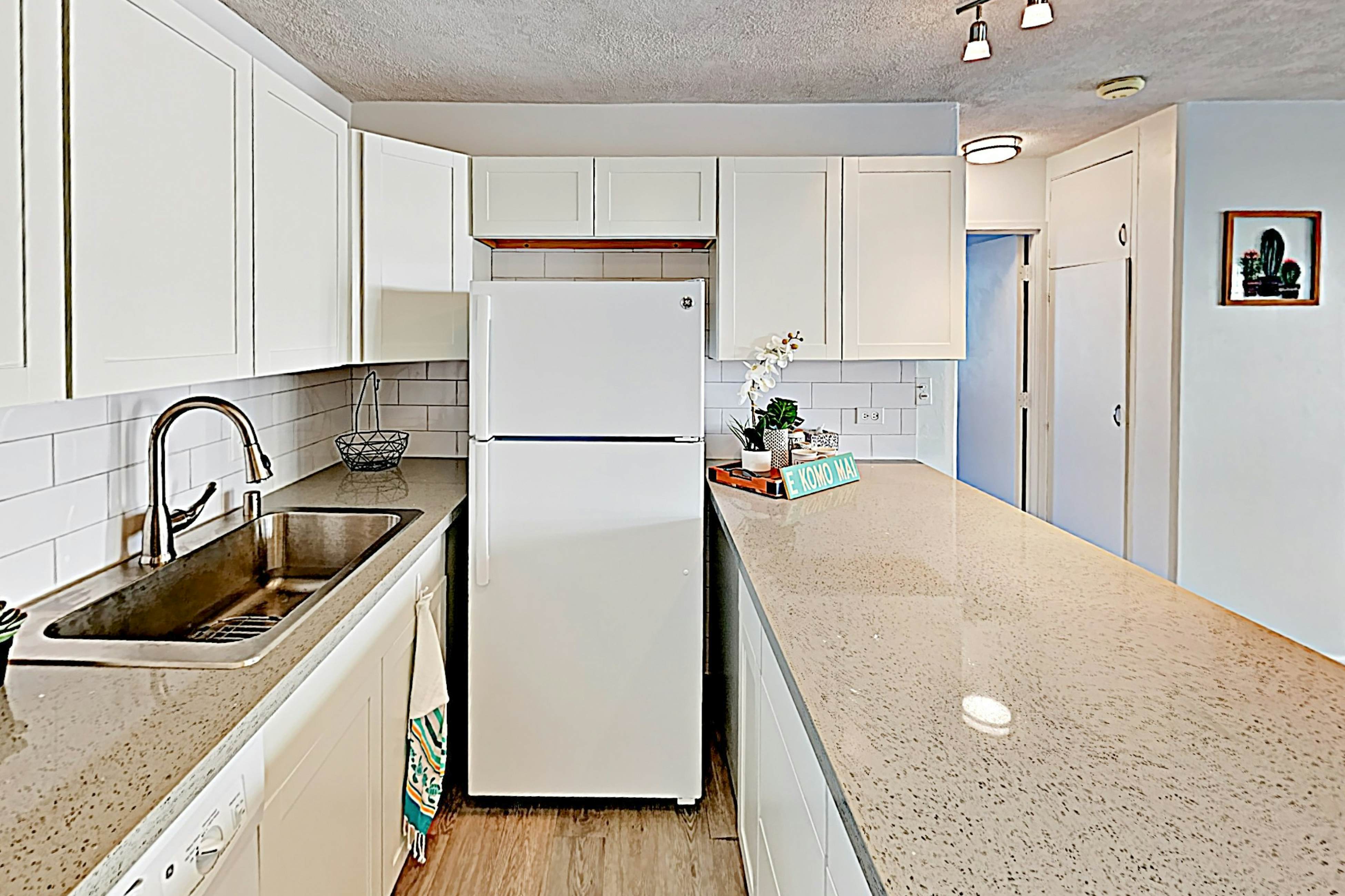 Scandia Towers 502 2 BD Honolulu, HI Vacation Rental Vacasa