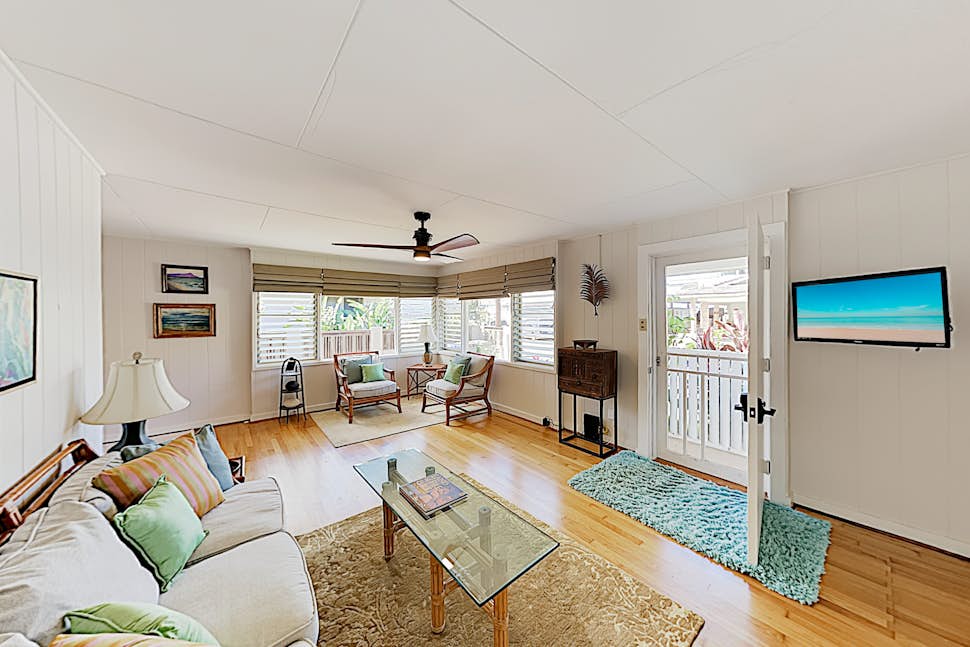 Haleiwa Cottage 30Night Minimum 3 BD Haleiwa, HI Vacation Rental