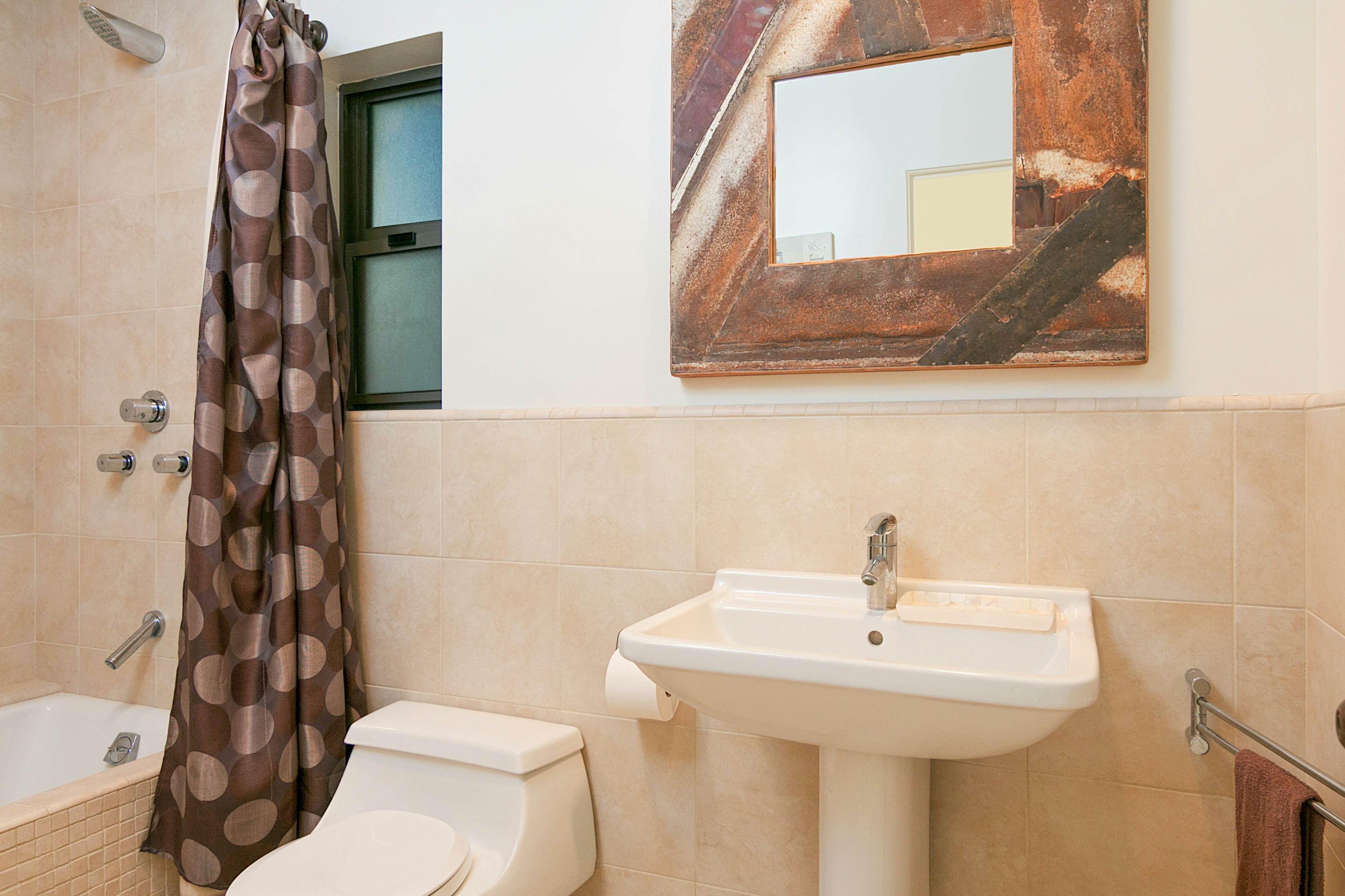 Pierpont Gem 3 BD Ventura, CA Vacation Rental Vacasa