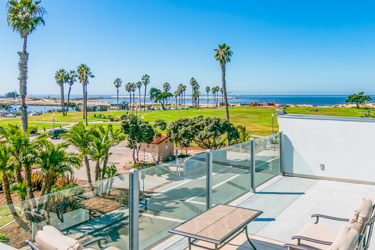 Pierpont Gem 3 BD Ventura, CA Vacation Rental Vacasa