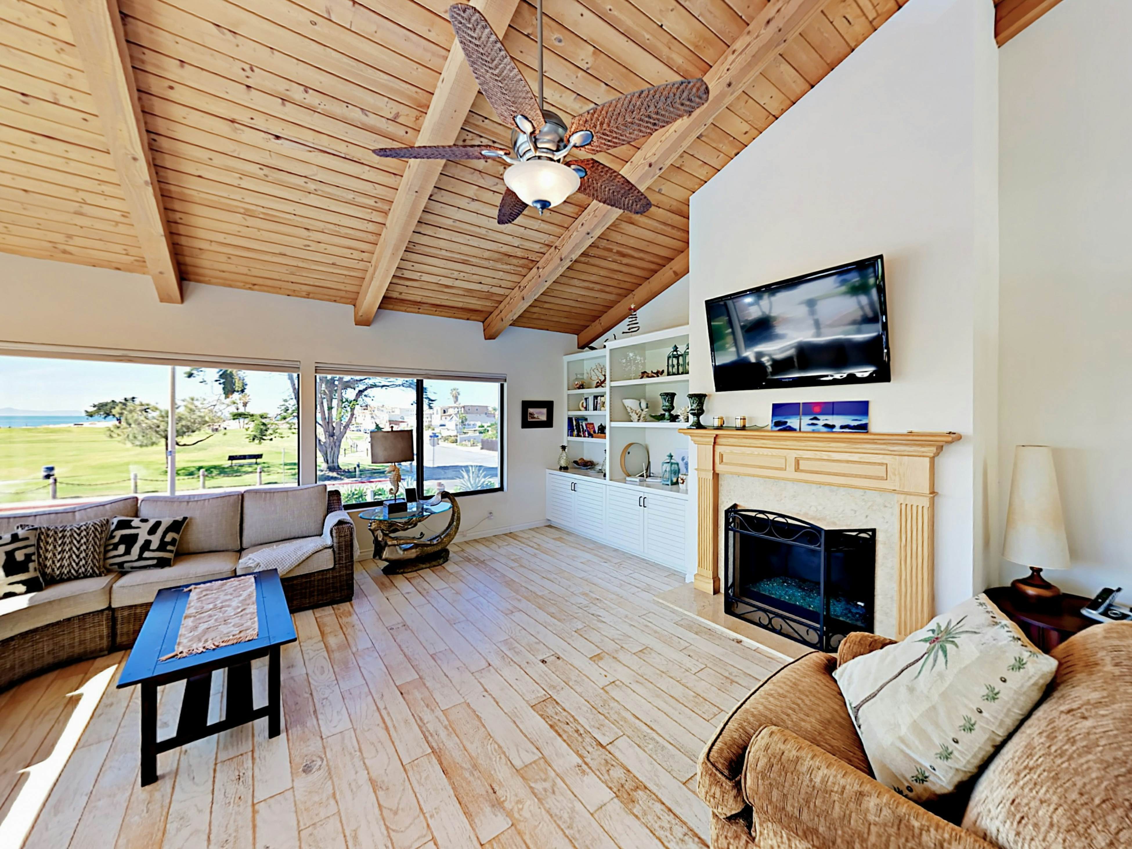 Pierpont Gem 3 BD Ventura, CA Vacation Rental Vacasa