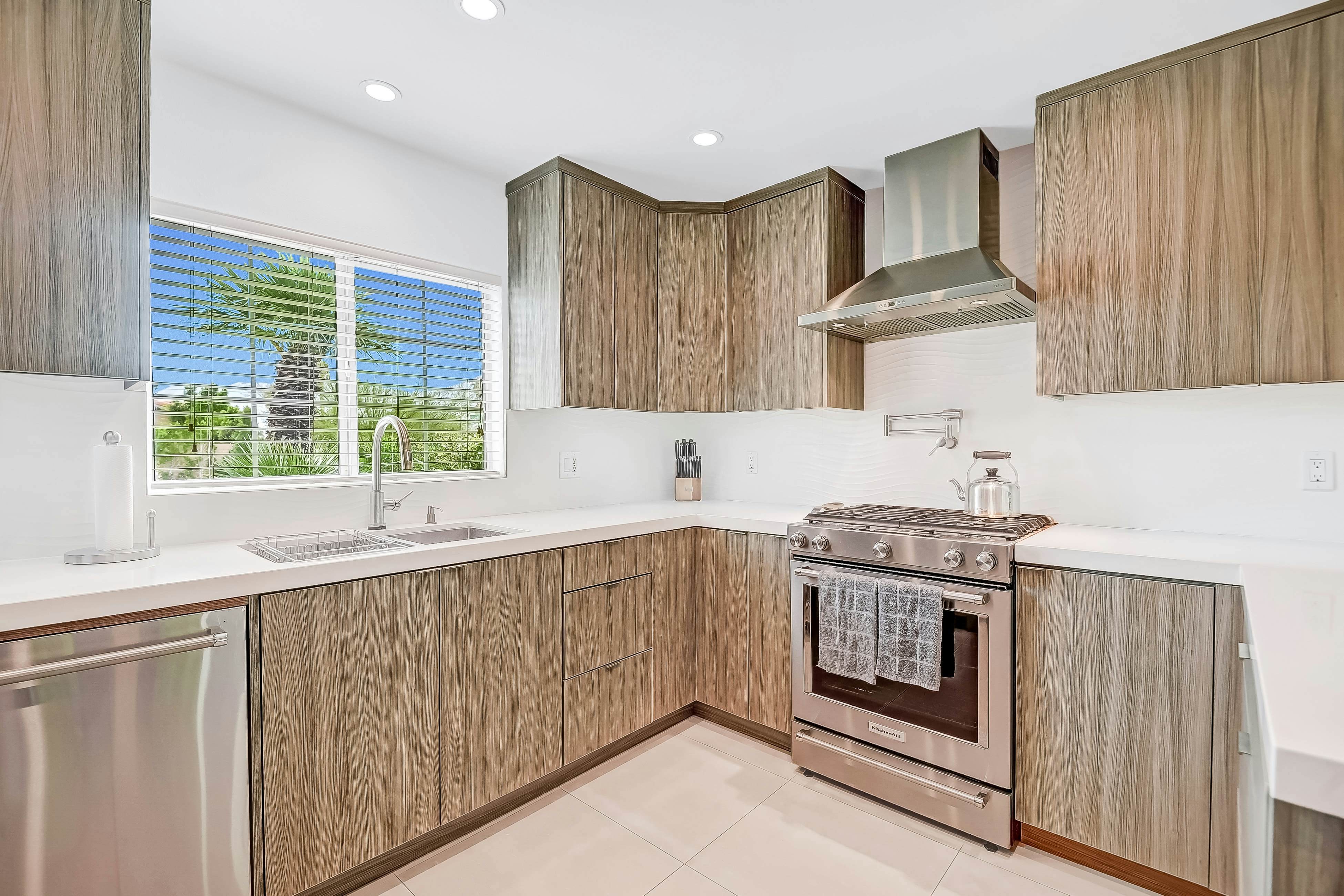 Palm Springs Modern Home - 3972 