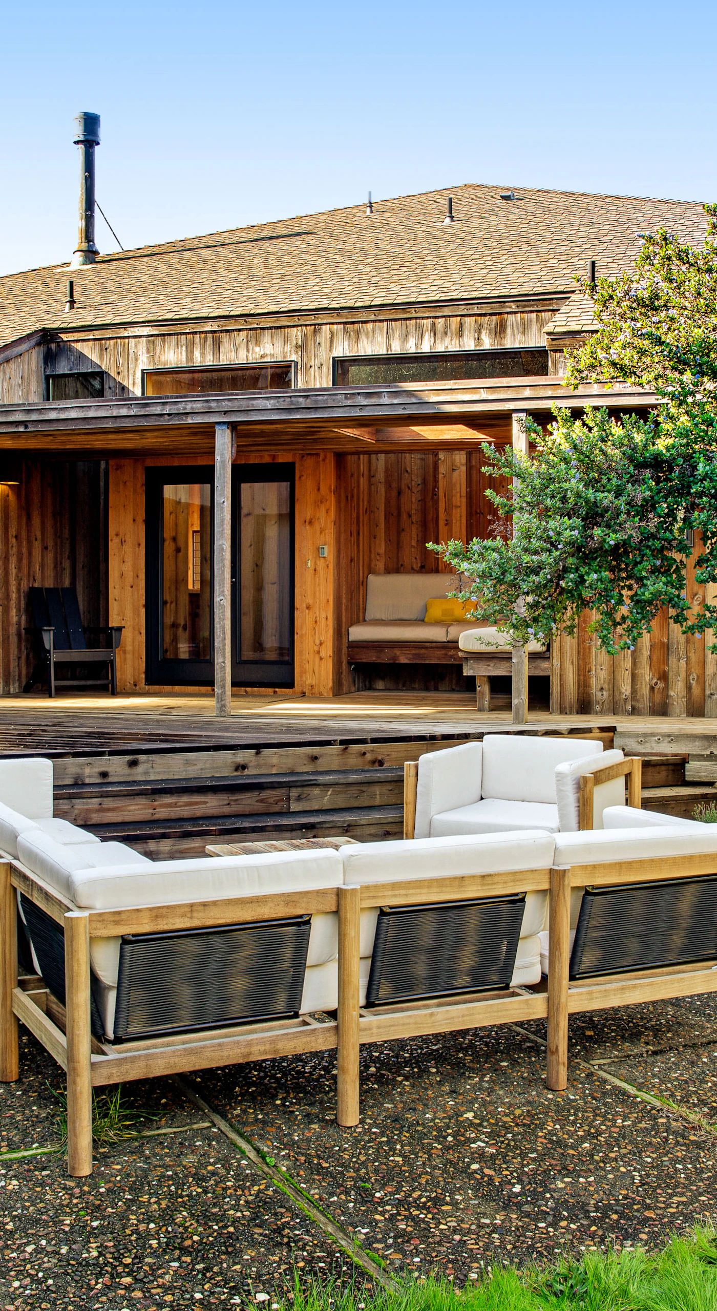 Step outside to your private deck, an ideal spot for soaking up the sun or enjoying evening conversations under the stars.