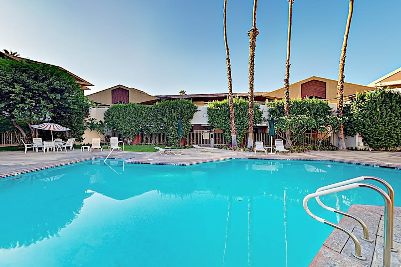 Biarritz D20 | 1 BD Palm Springs, CA Vacation Rental | Vacasa