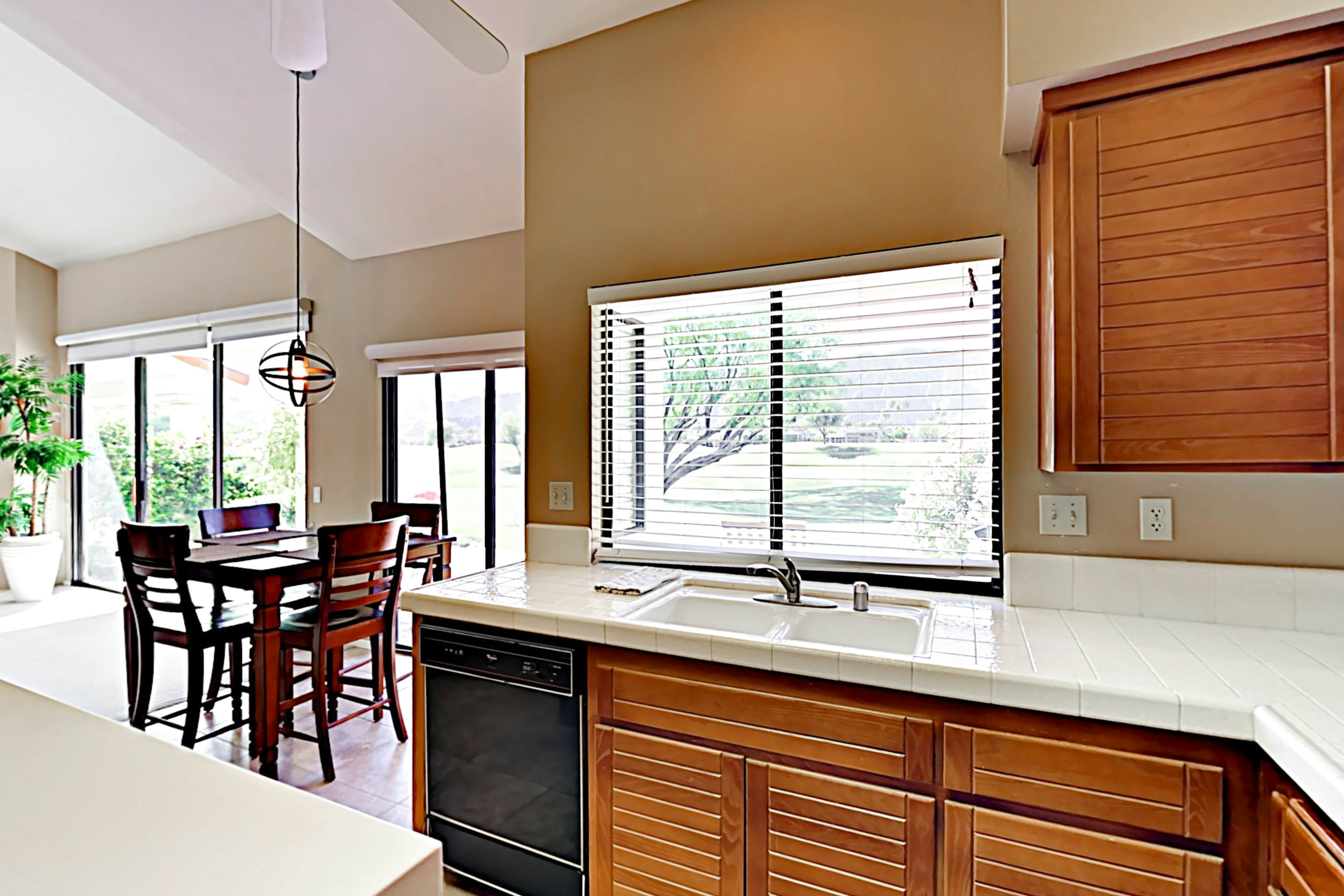 Southern Hills Charm Permit 065256 3 BD La Quinta, CA Vacation