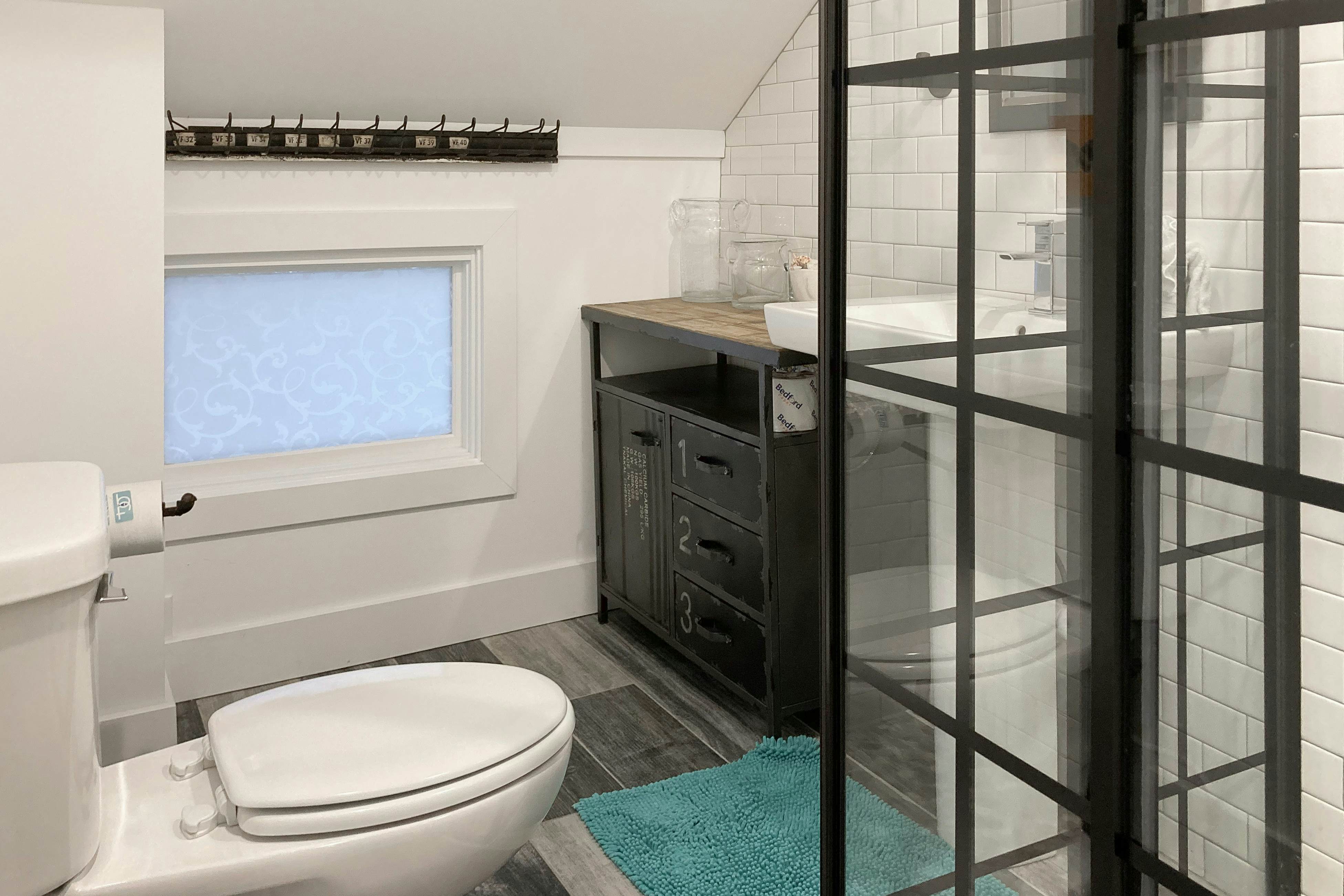 Azure Forest Pool House