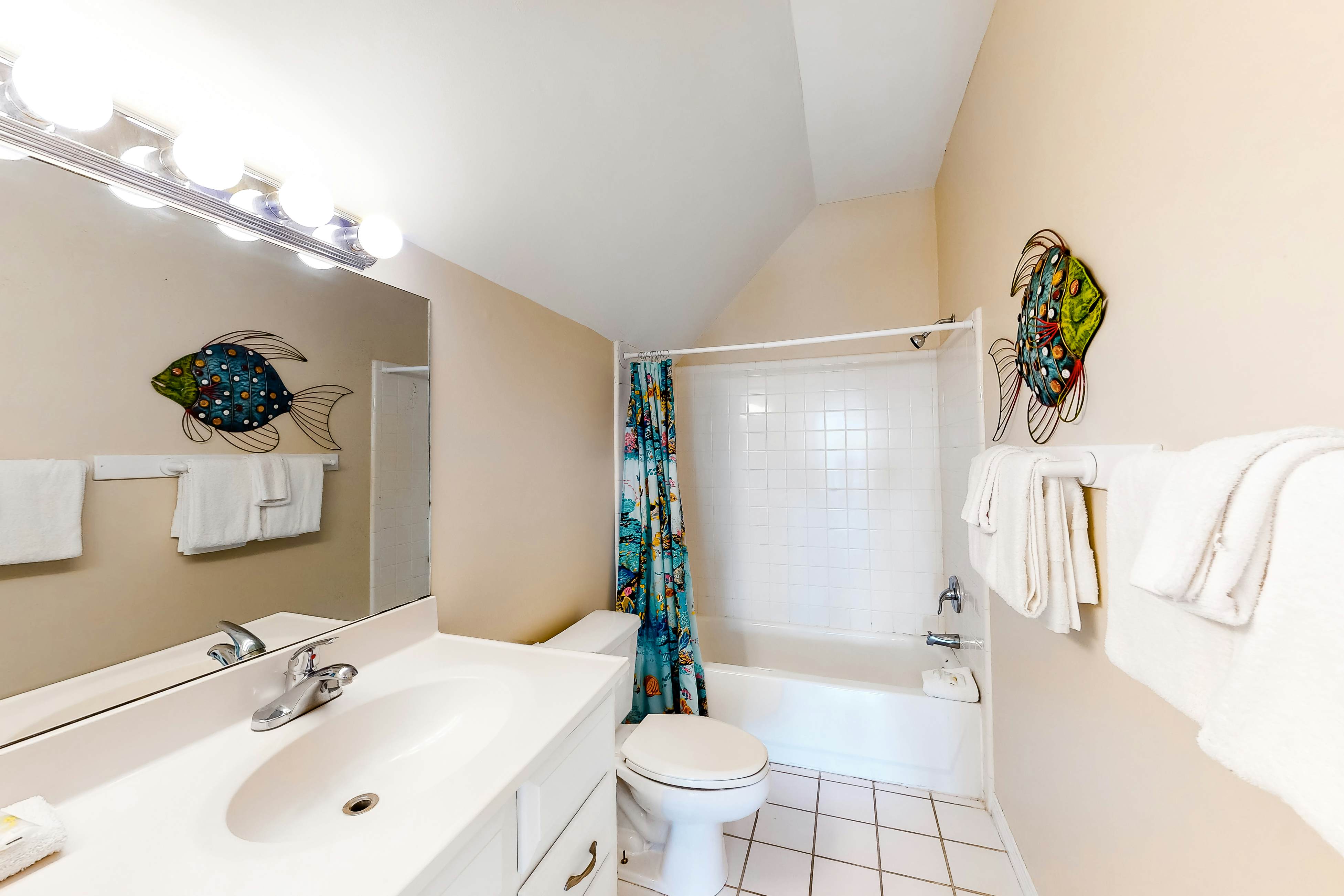 Beach Breeze 4 BD Gulf Shores, AL Vacation Rental Vacasa