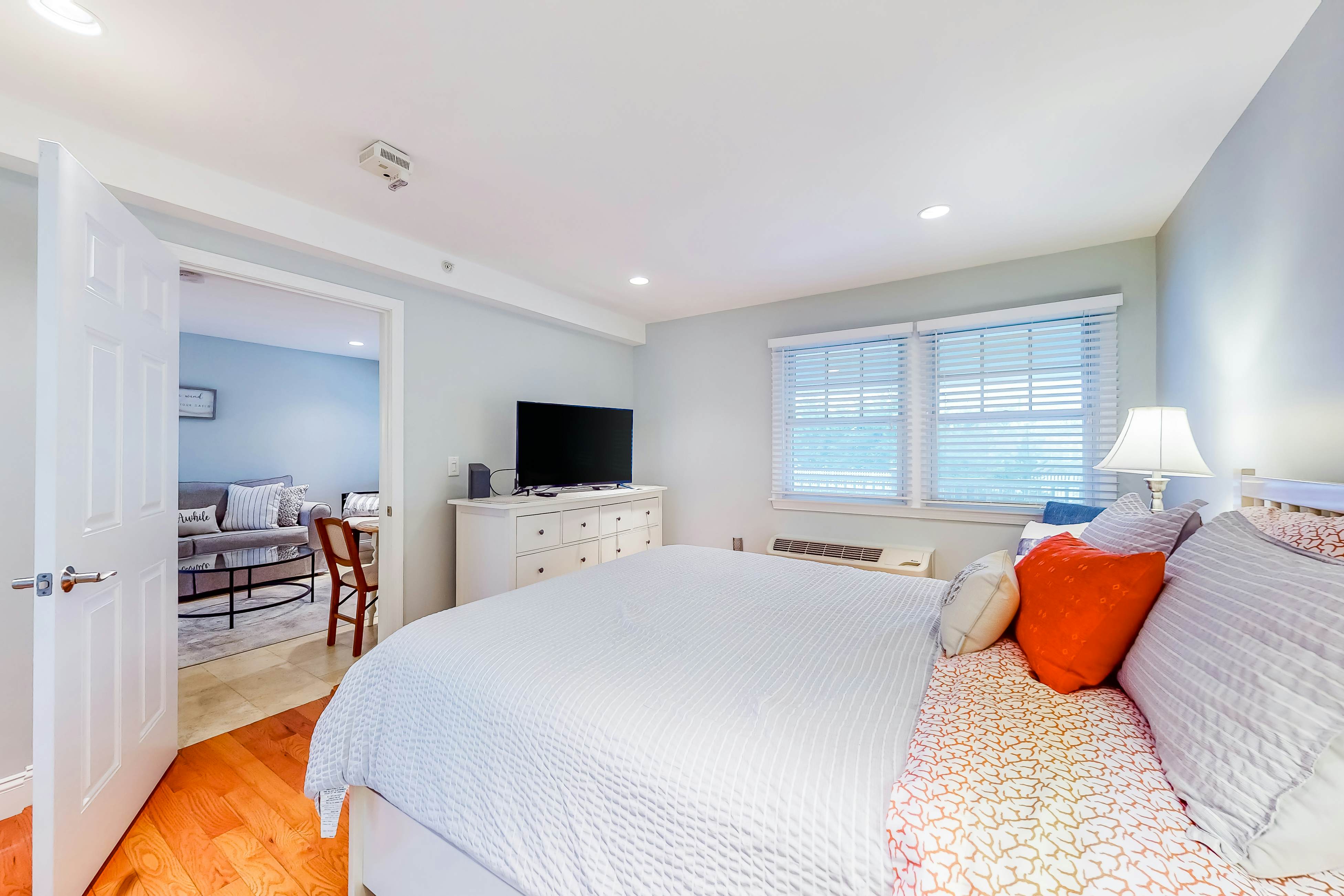 Immaculate Beach Condo 1 BD Dennis Port, MA Vacation Rental Vacasa