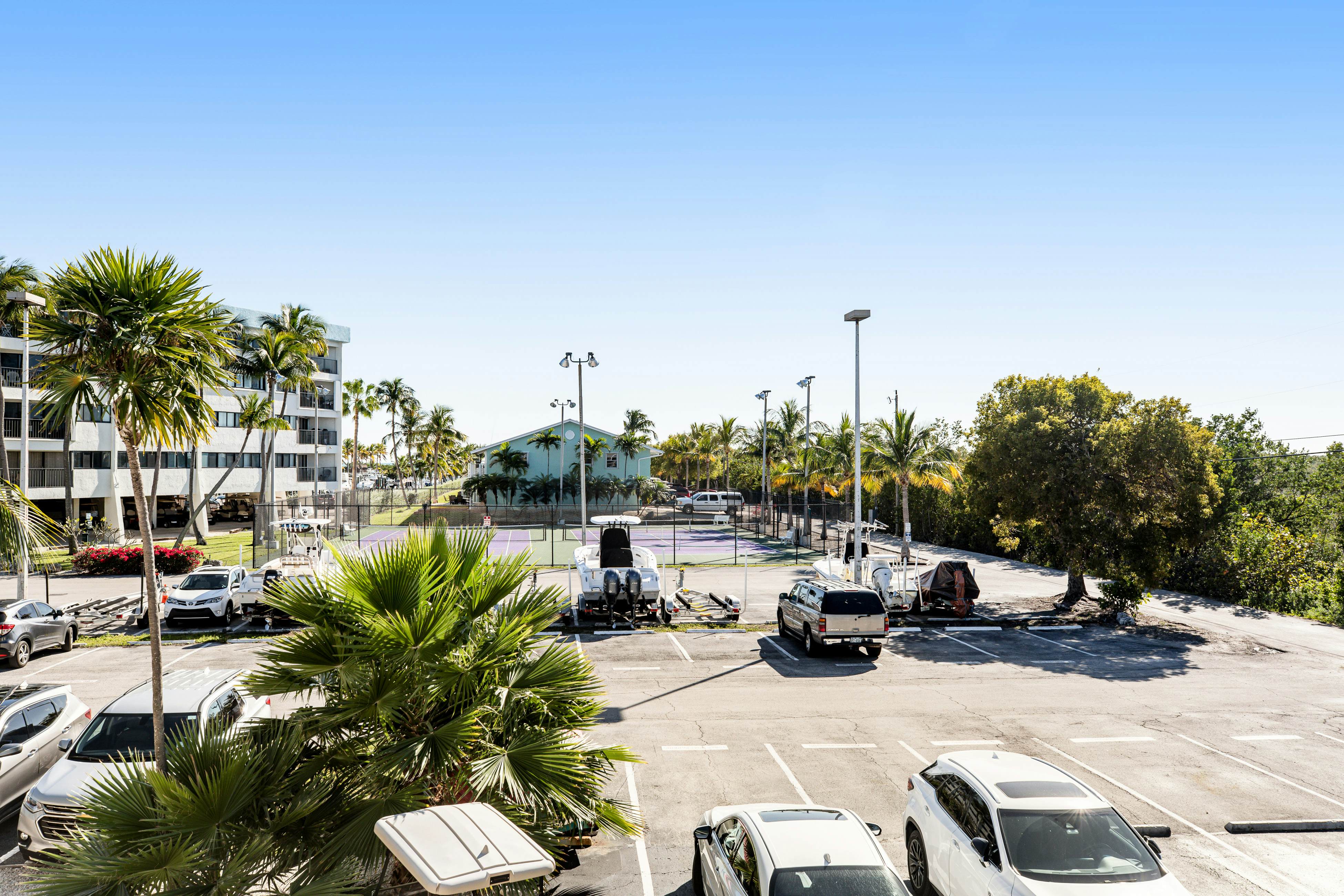 Kawama Yacht Club A4