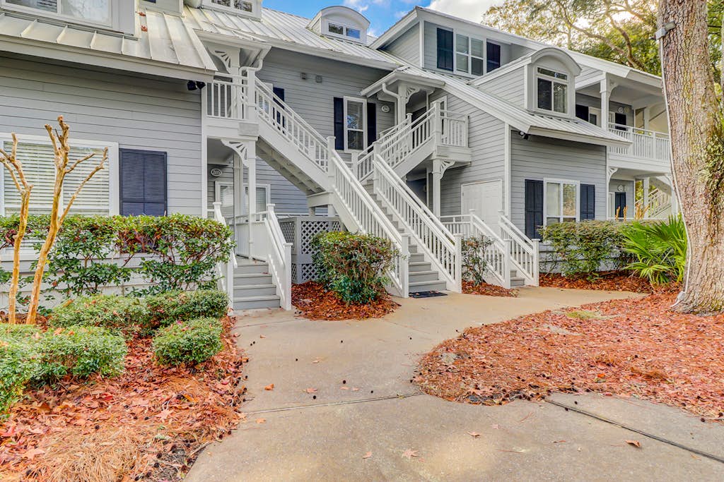 Renovated Island Escape W/ Shared Pools, Easy Beach Access, Fast WiFi & Patio — Hilton Head, SC — vacation rental