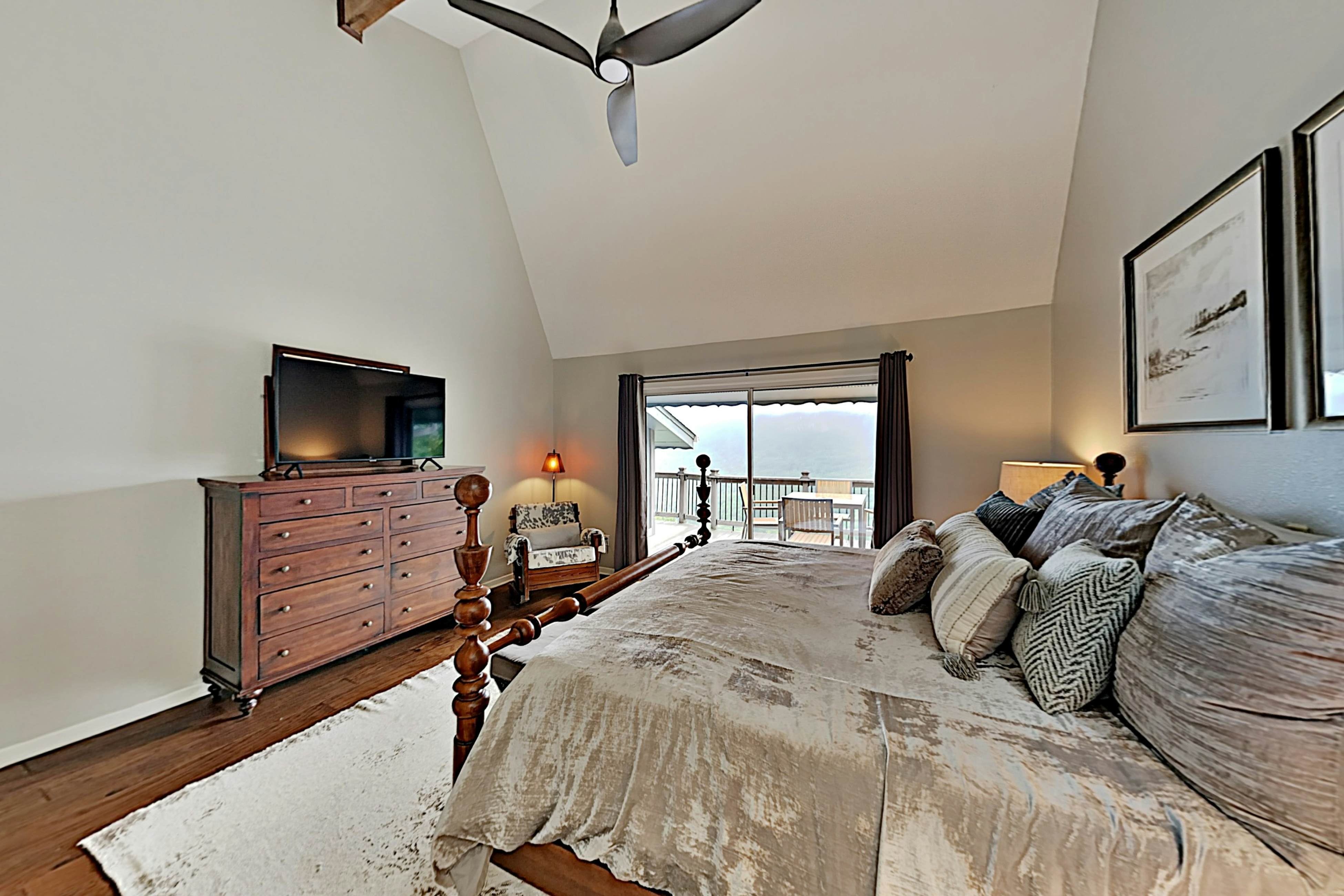 Youngs Mountain Hideaway