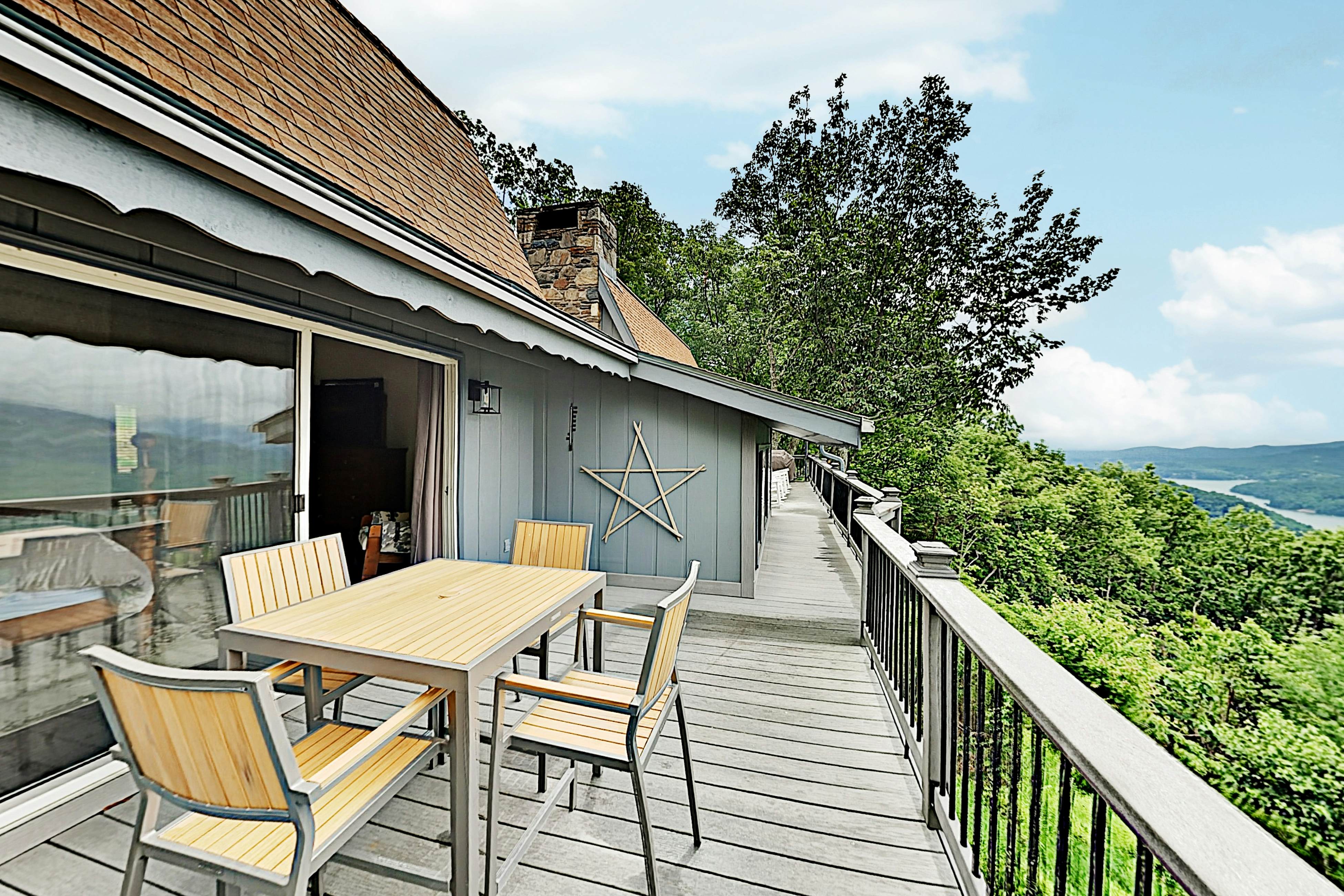 Youngs Mountain Hideaway