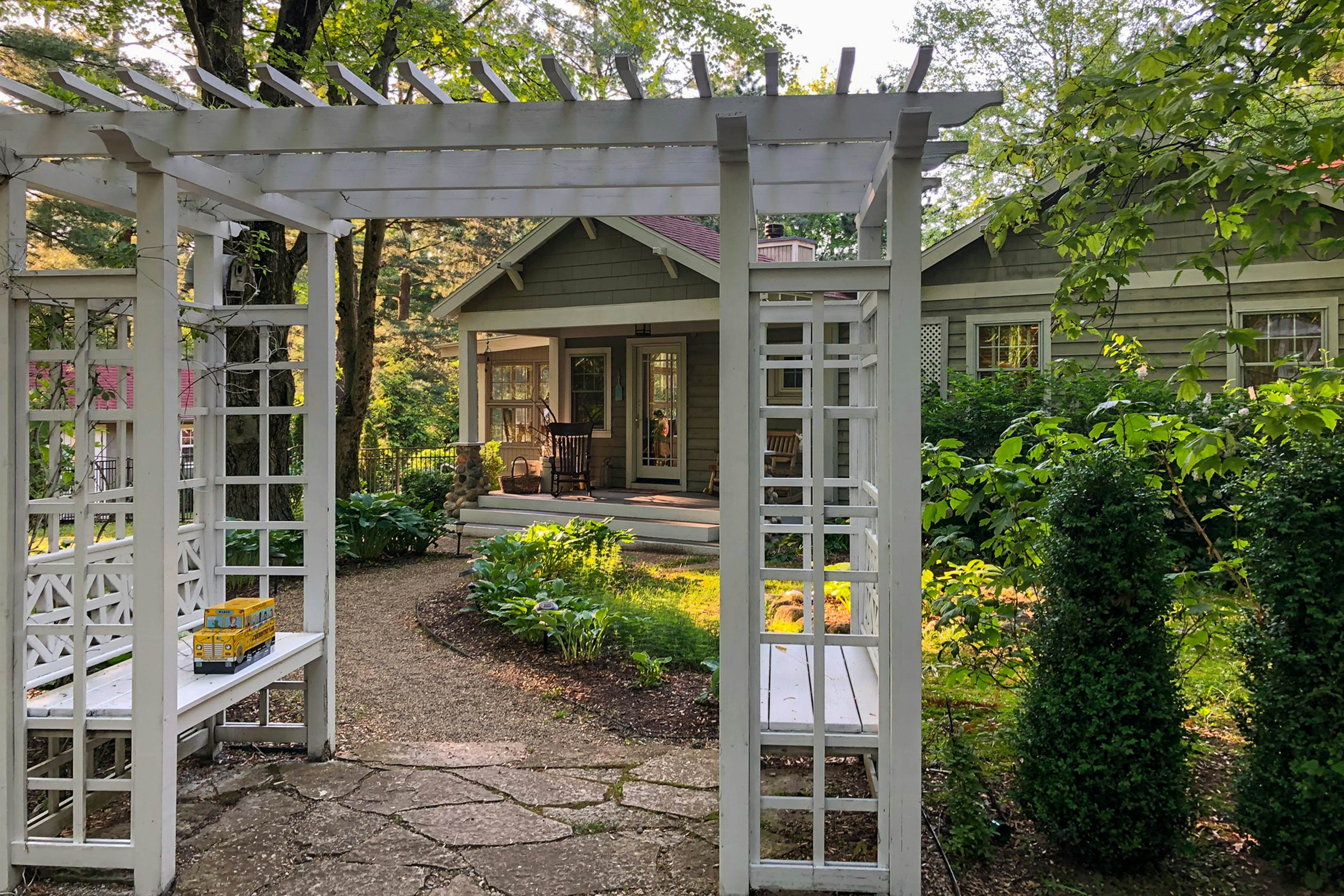 Azure Forest Pool House