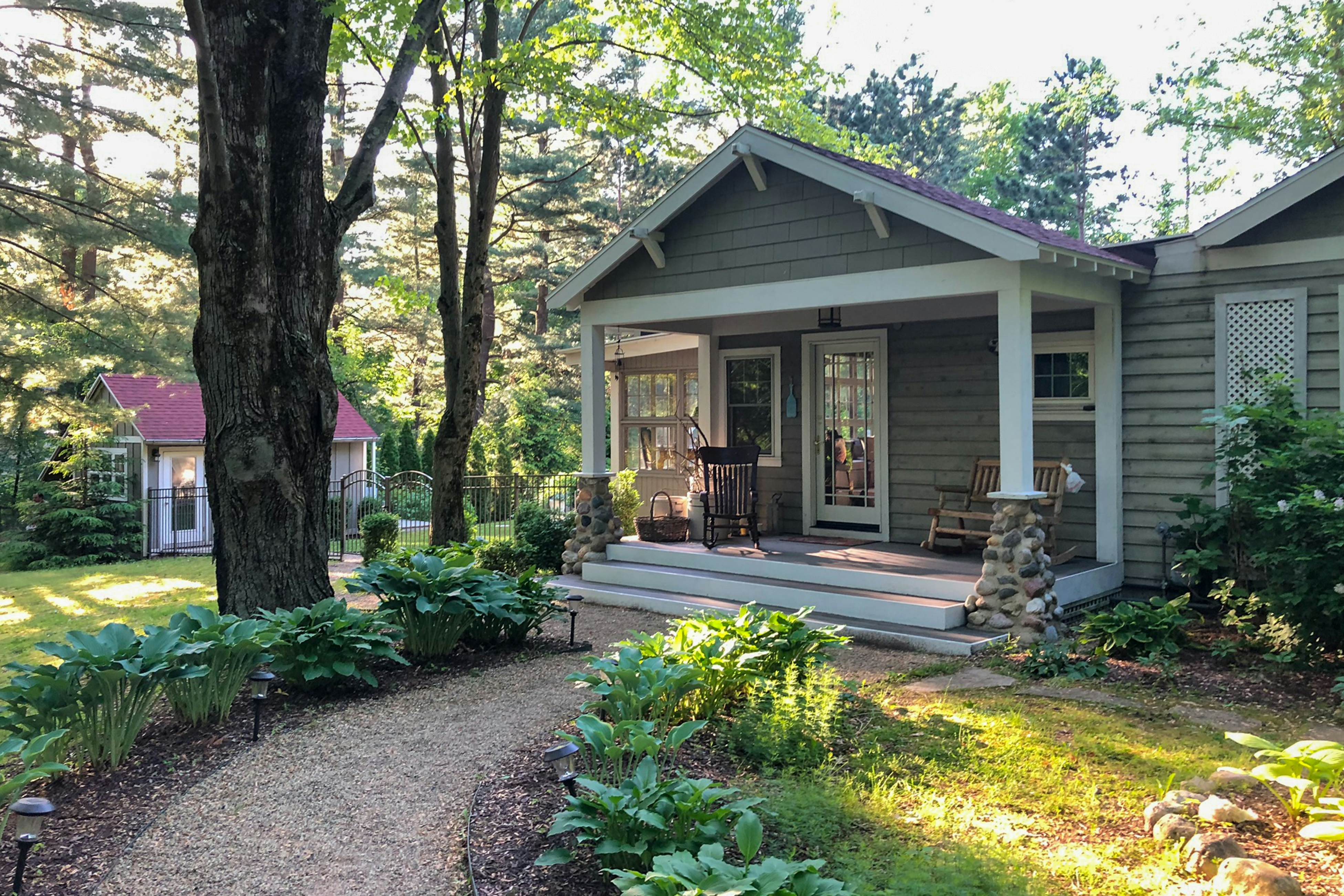 Azure Forest Pool House