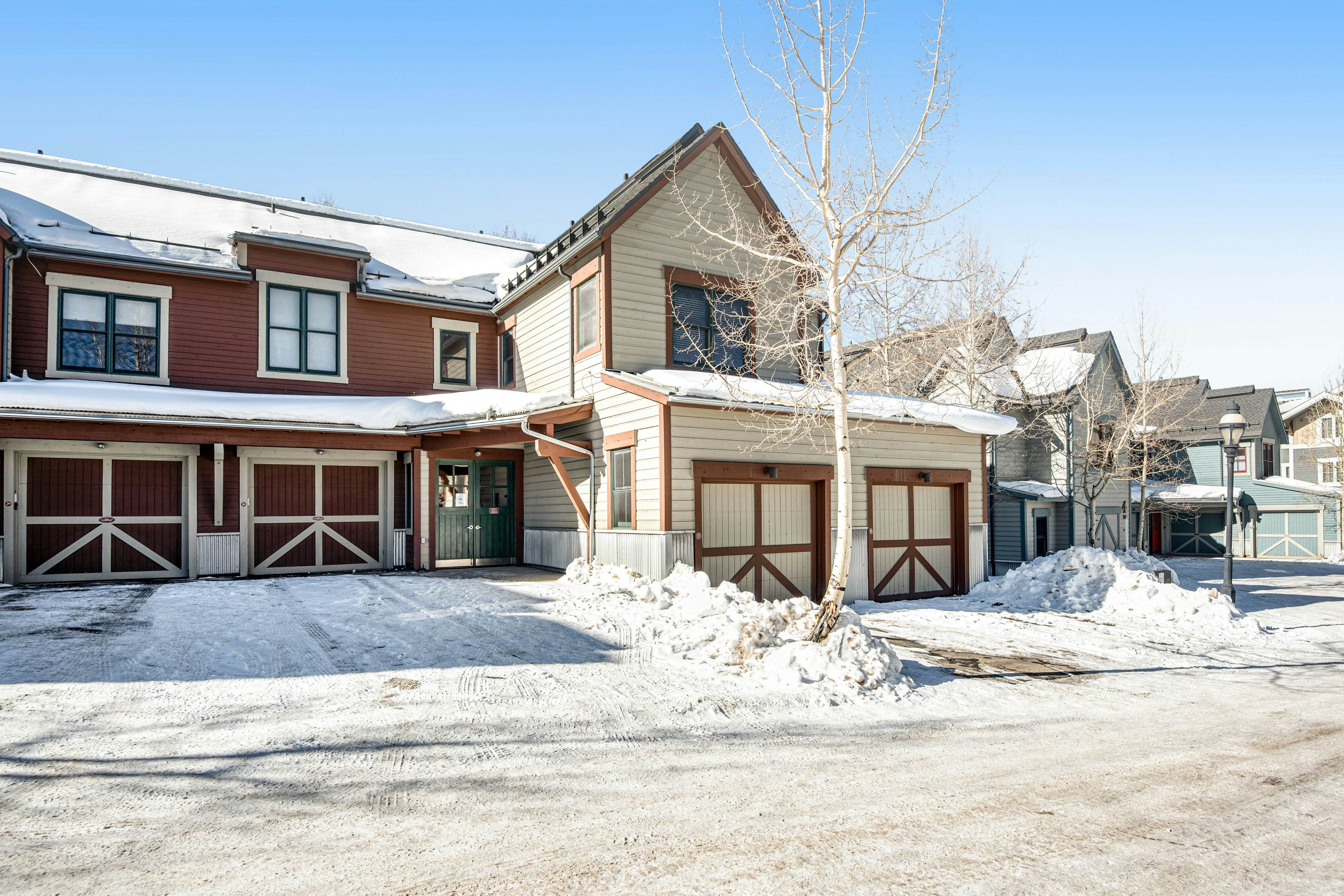 Main Street Junction #27