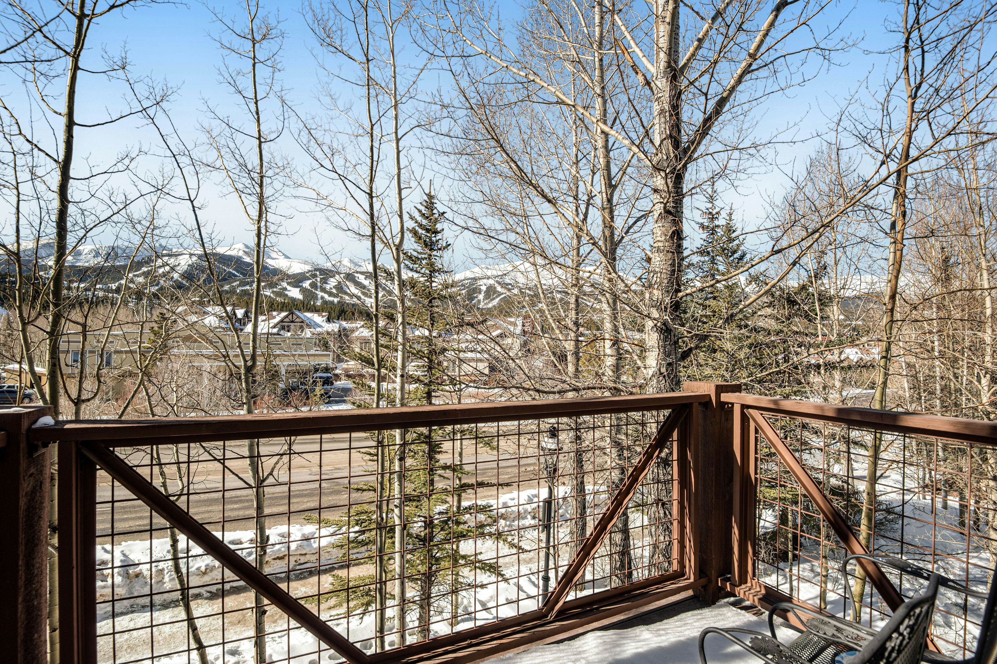 Main Street Junction #27