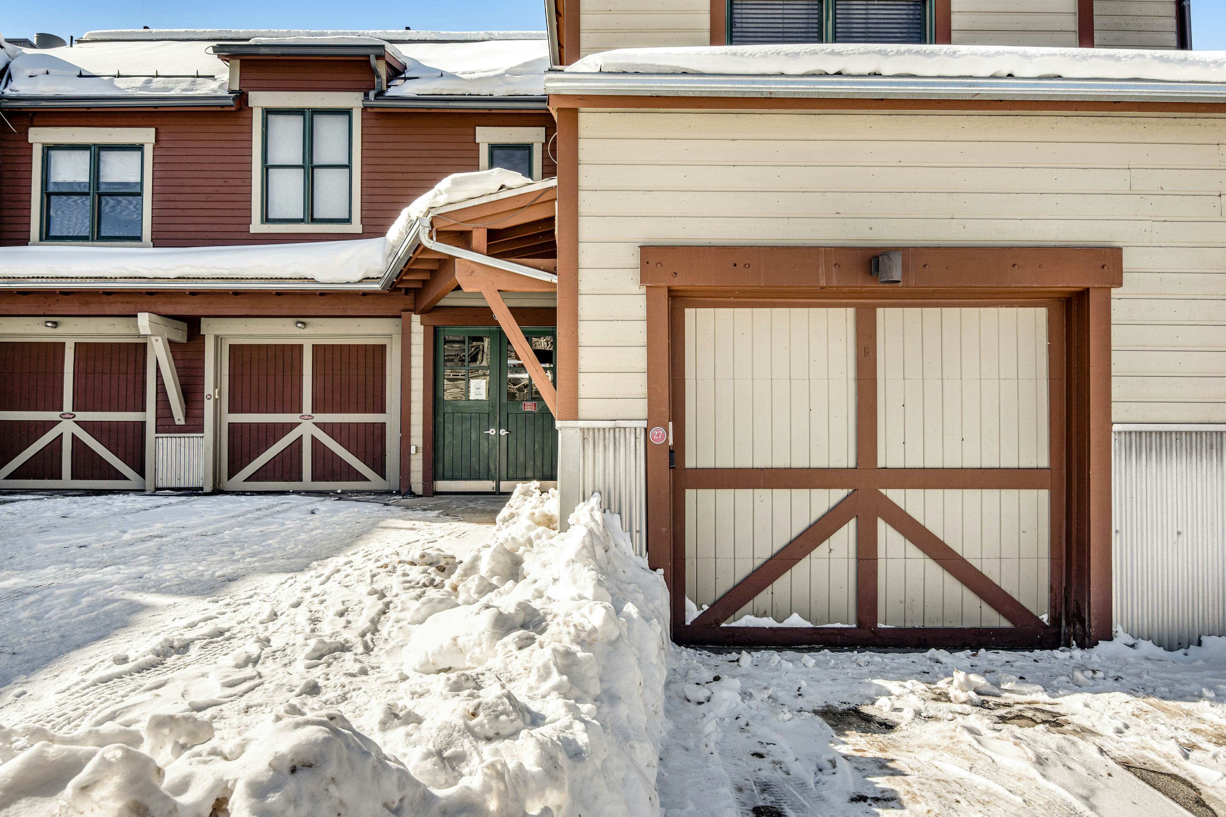 Main Street Junction #27