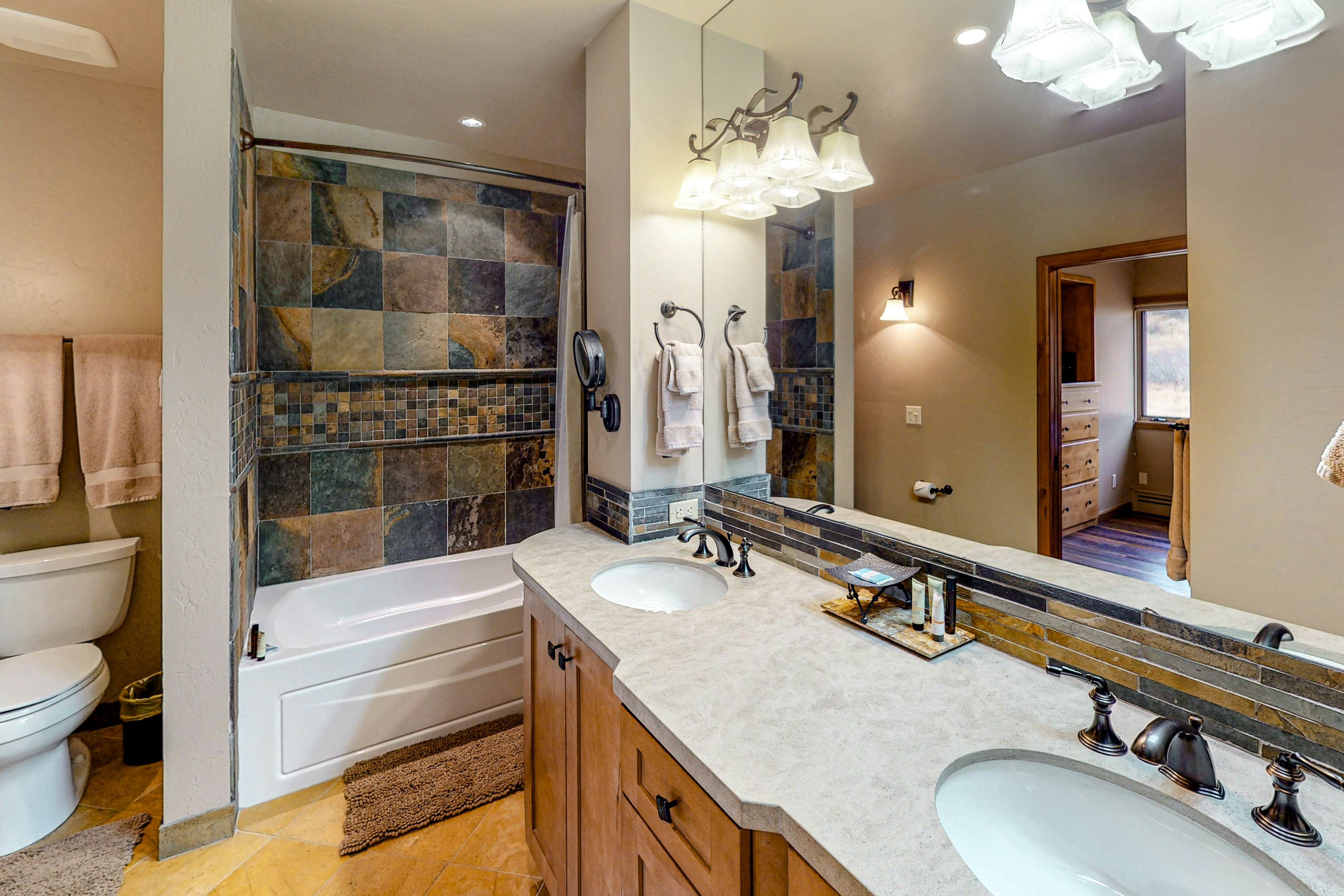 Snowmass Village 19E