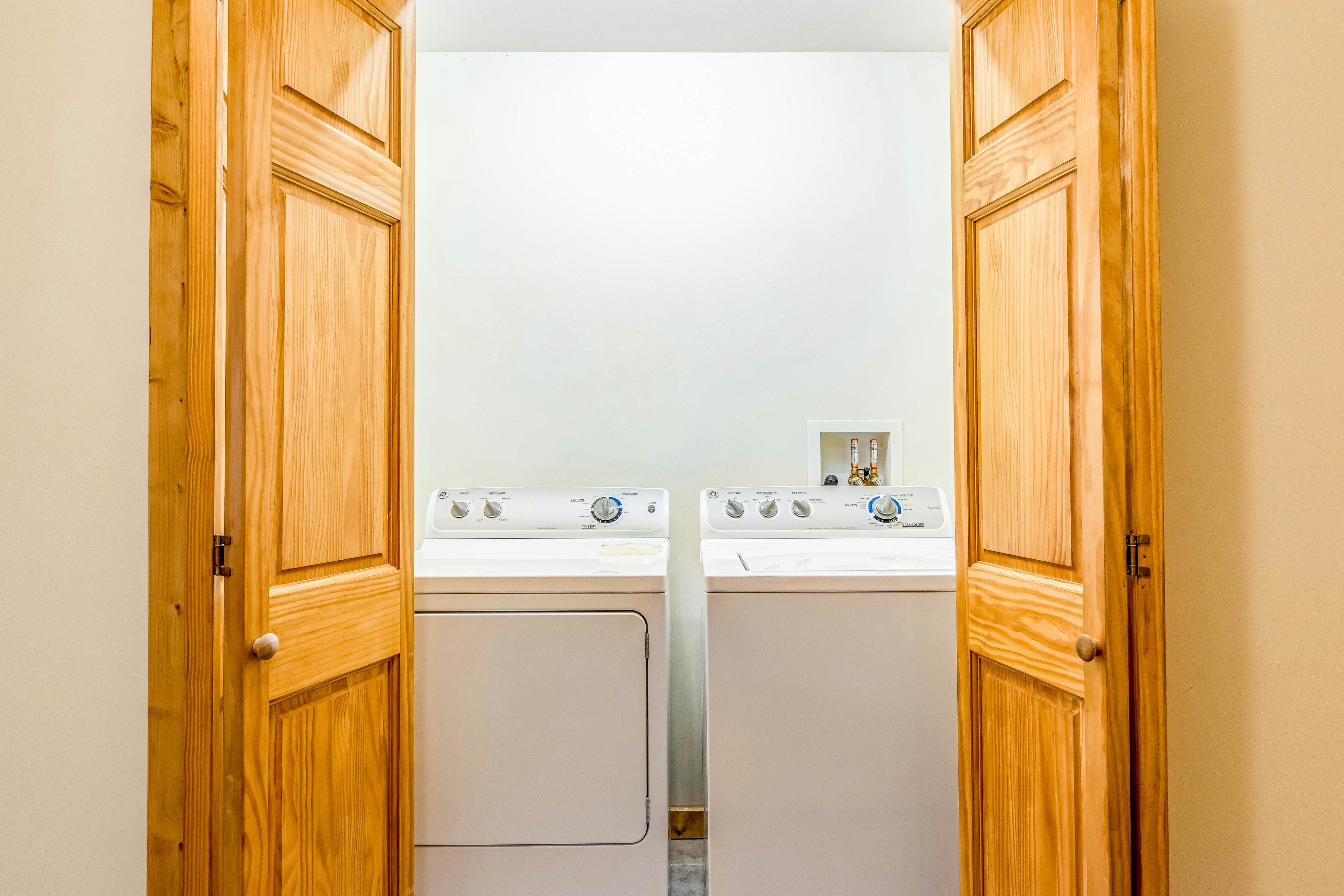 Lake Minocqua Lakeview 2 BD Minocqua, WI Vacation Rental Vacasa