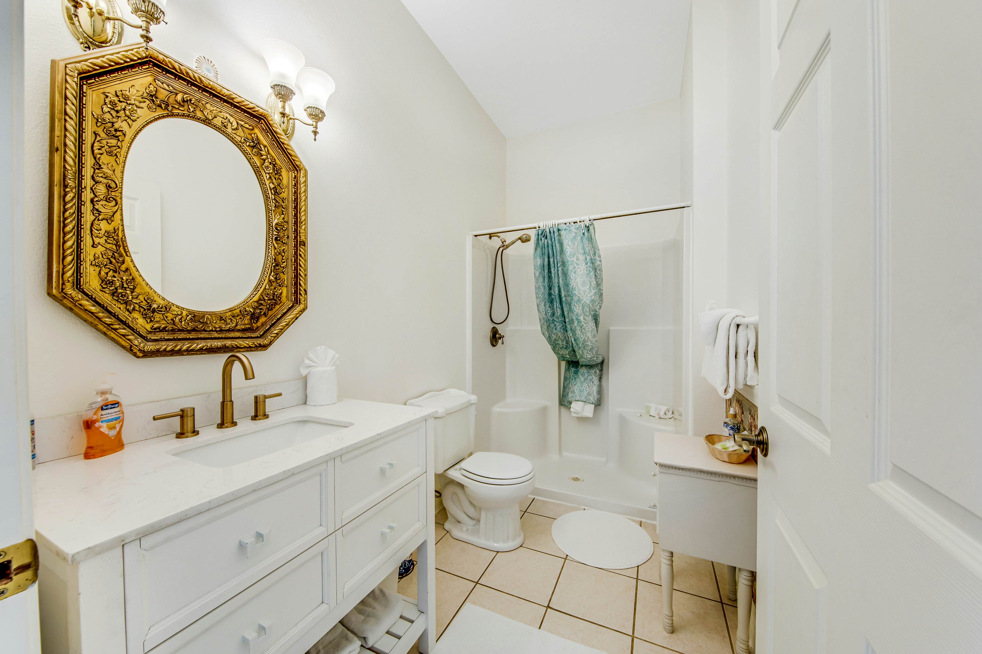 The Charlotte at Judith Ann Inn 