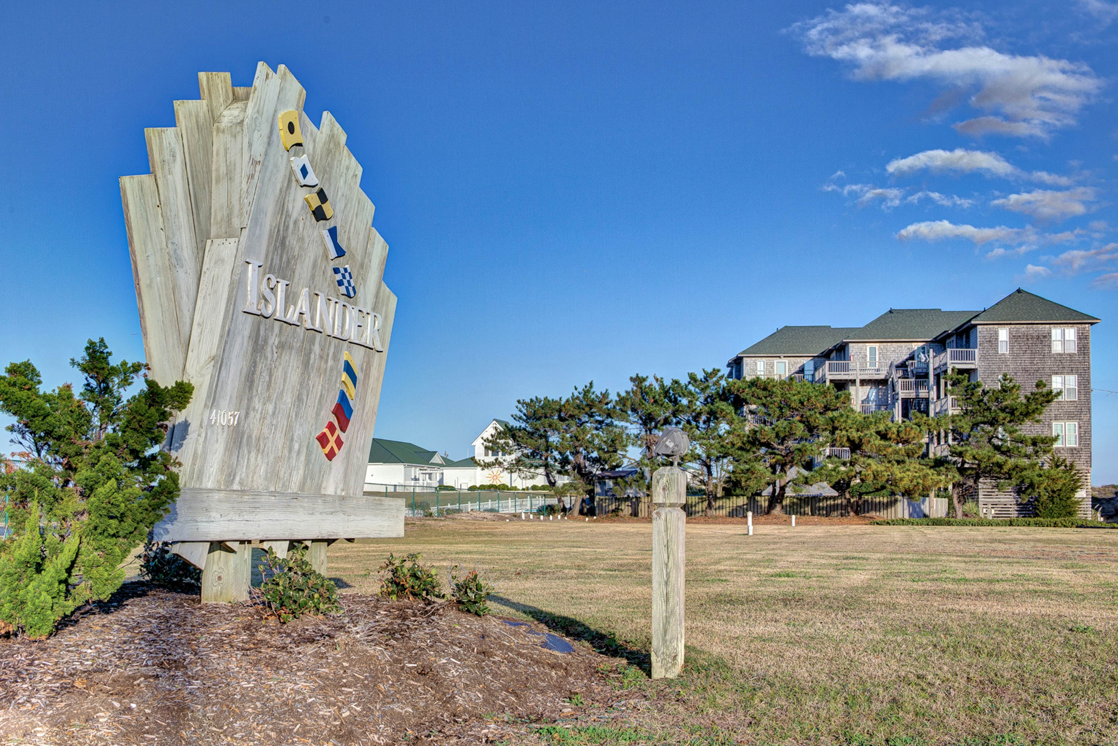 Sandy's Spot 605 IC 2 BD Avon, NC Vacation Rental Vacasa