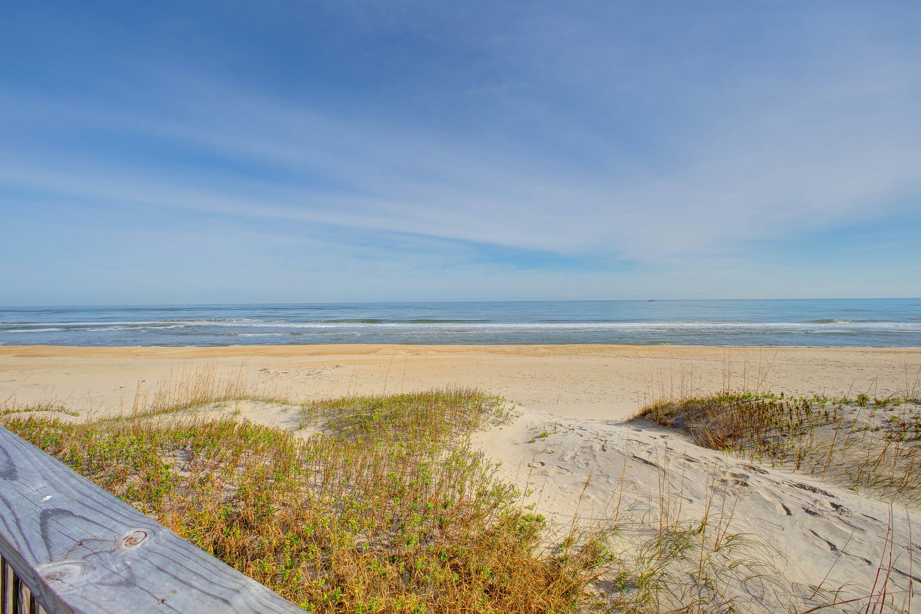 Captain's Quarters 125 4 BD Rodanthe, NC Vacation Rental Vacasa