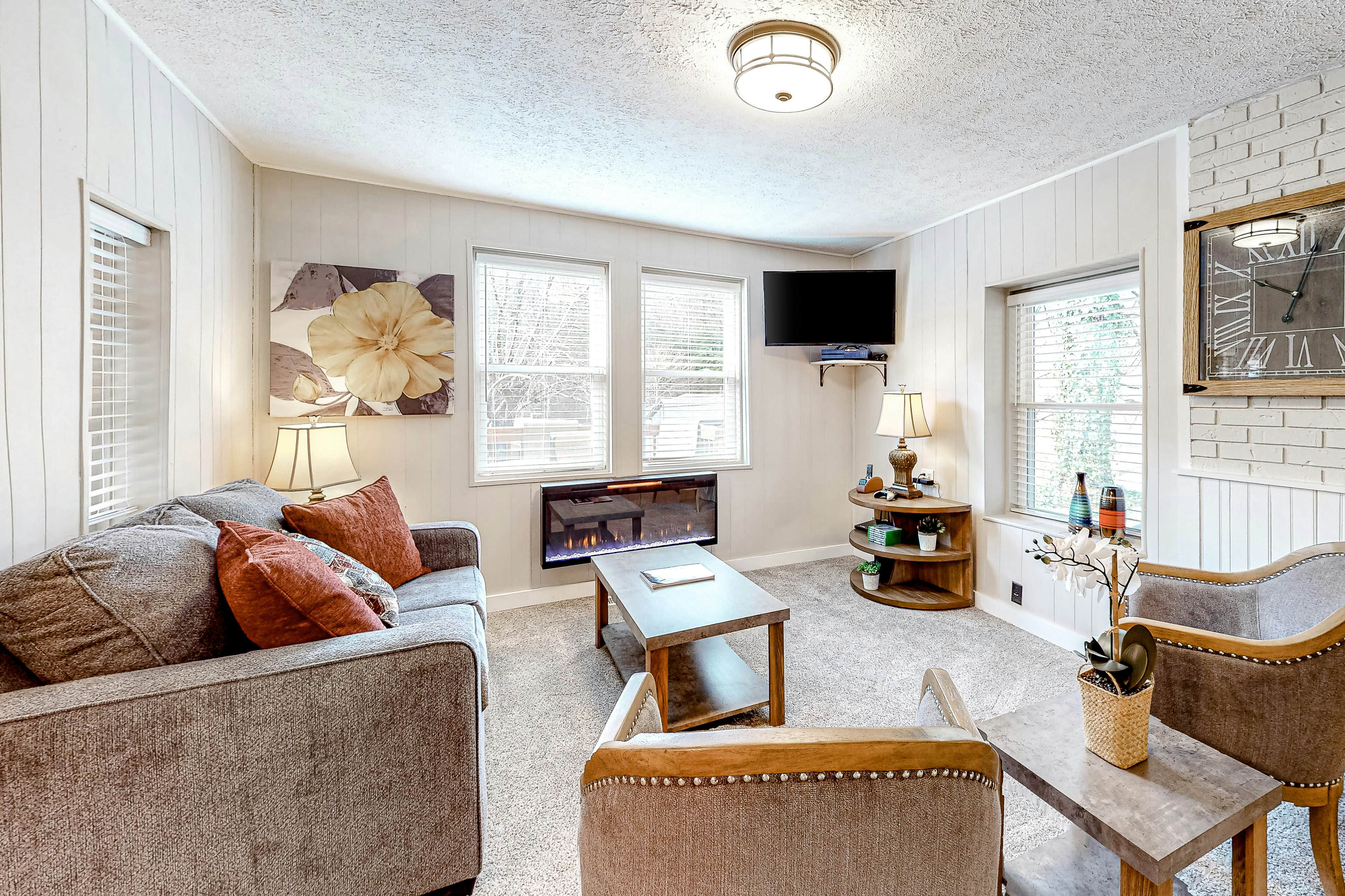 Squirrels Nest 3 BD Asheville, NC Vacation Rental Vacasa