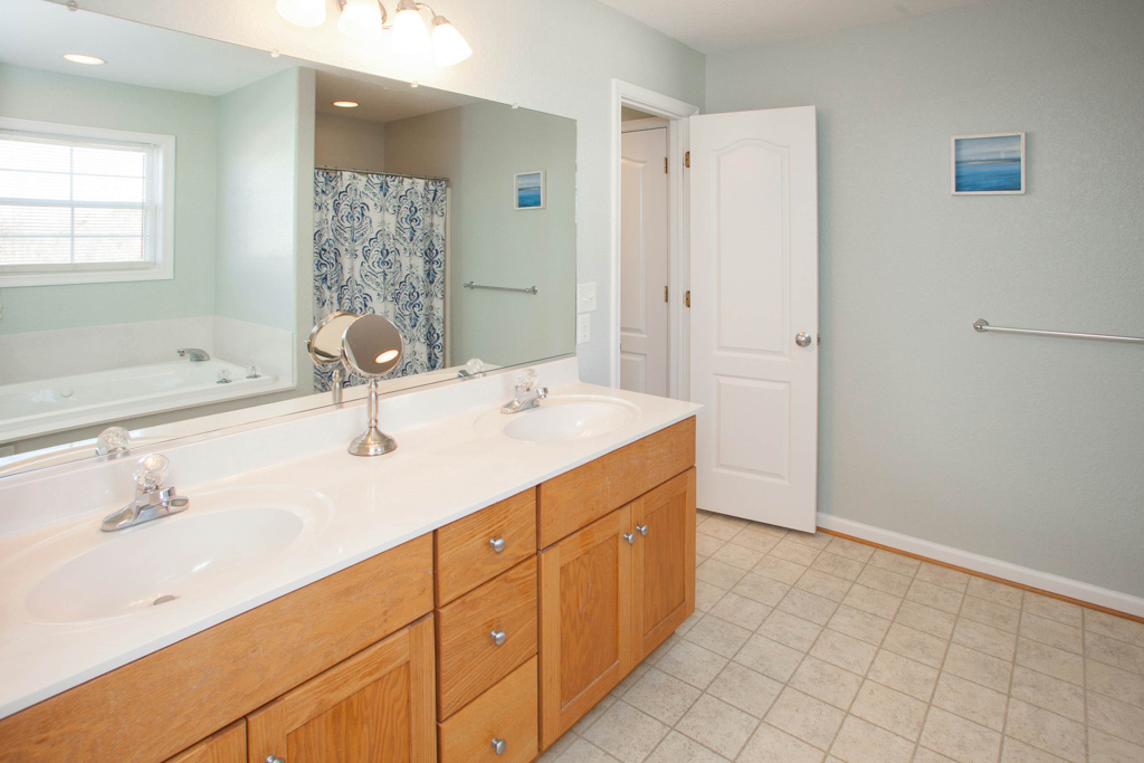 Anchor Down 5 BD Virginia Beach, VA Vacation Rental Vacasa