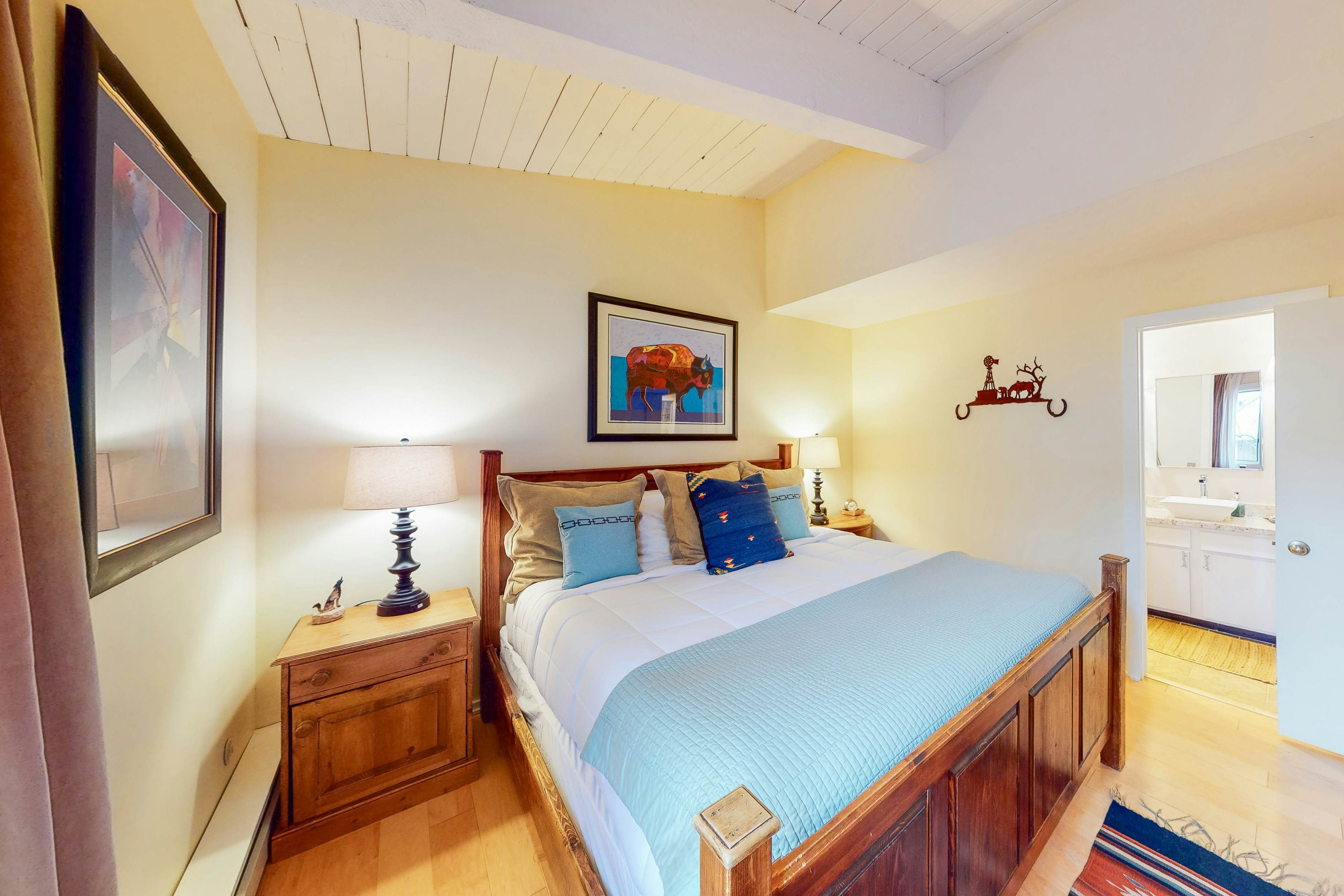 Peaceful Woodbridge Hideaway 14C