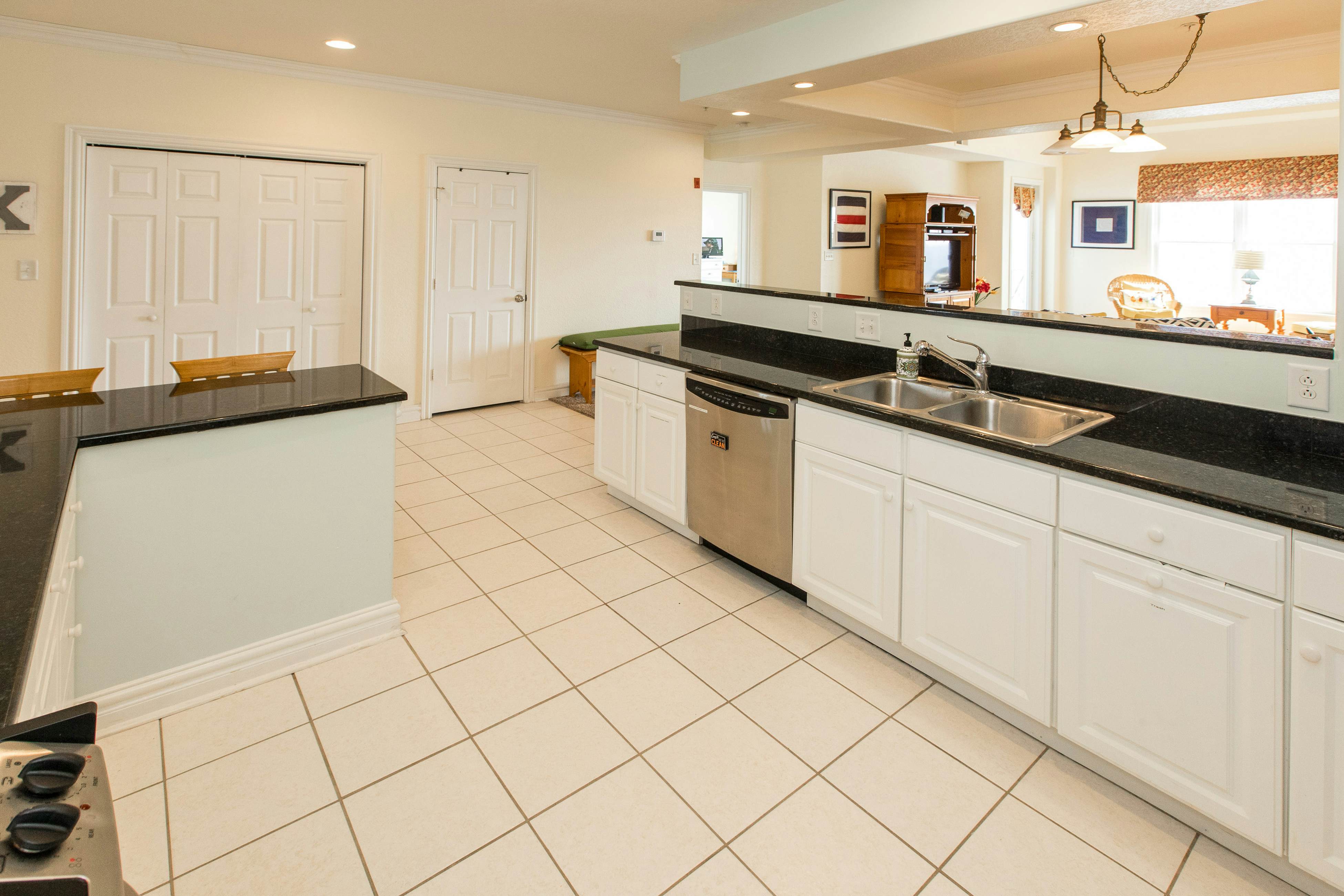 The Sandbridge Dunes - Captains' Quarters 408