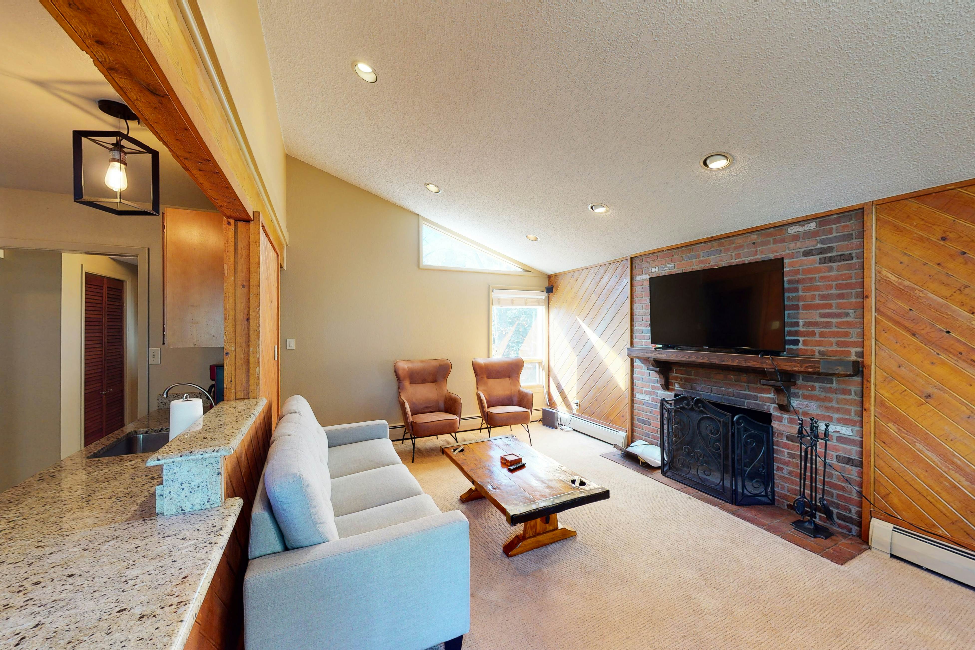 Sandstone Condominiums 9C 2 BD Vail, CO Vacation Rental Vacasa