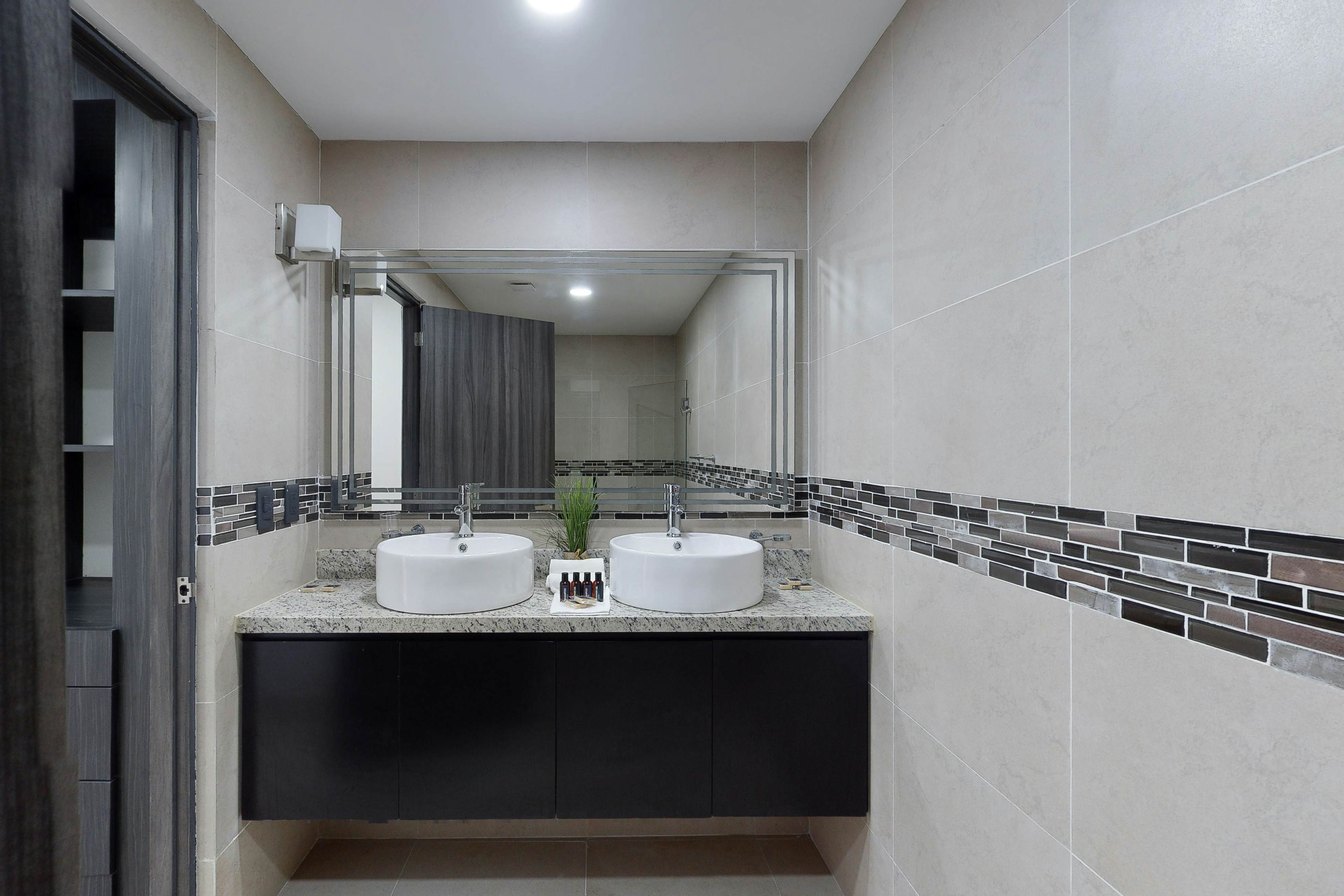 Torre Montevideo # VG02 / Malecon Las Americas