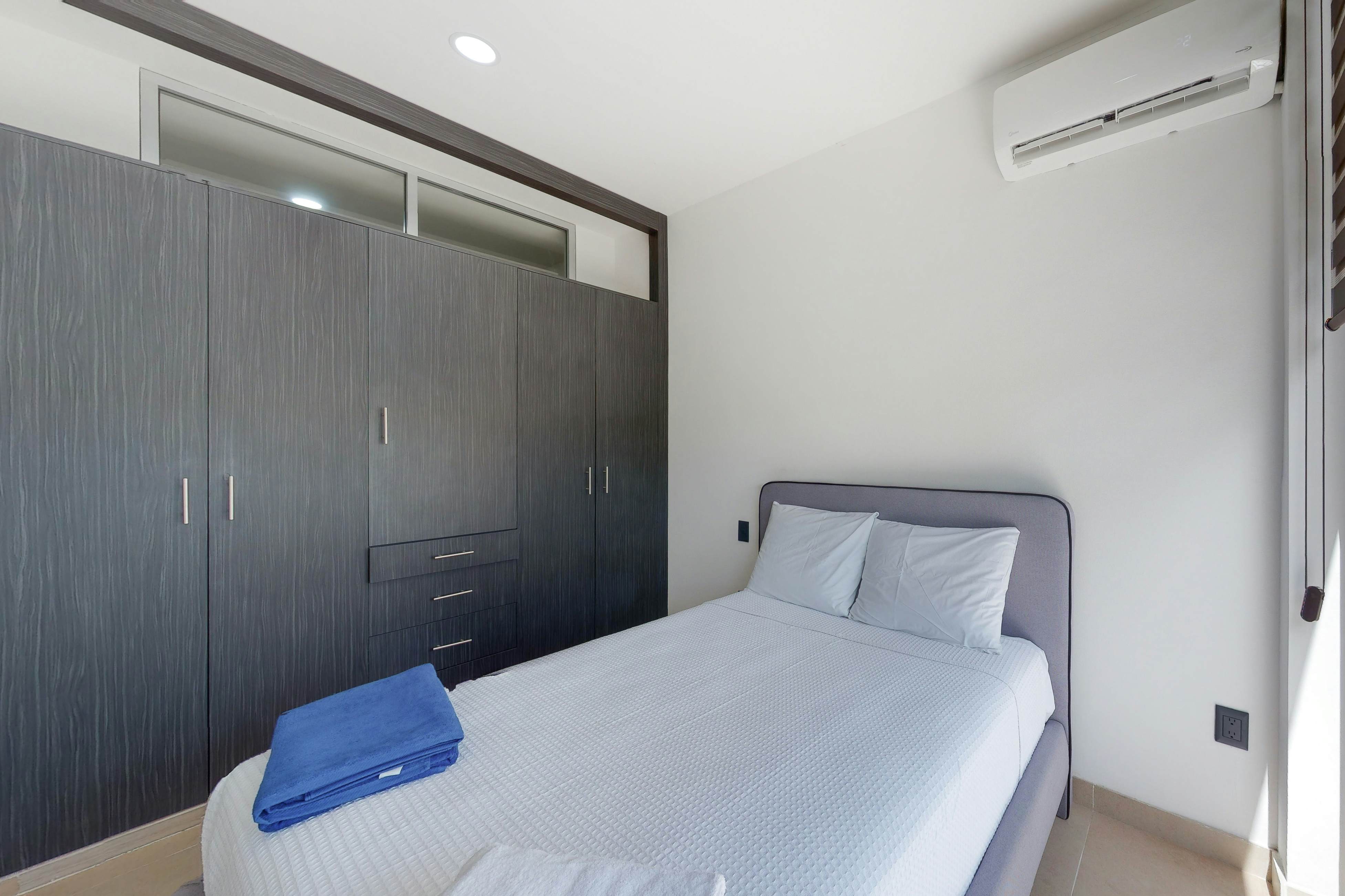 Torre Montevideo # VG02 / Malecon Las Americas