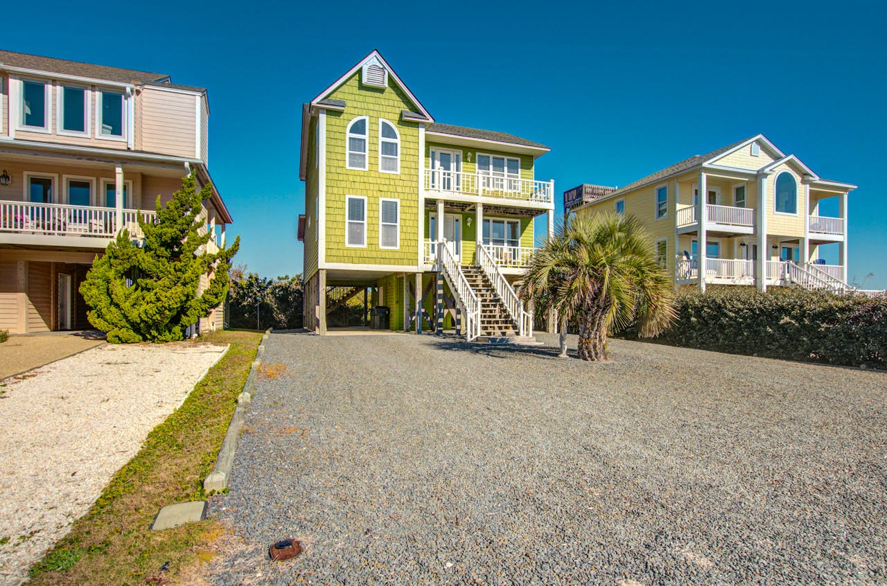 Mari Inn | 4 BD Holden Beach, NC Vacation Rental | Vacasa