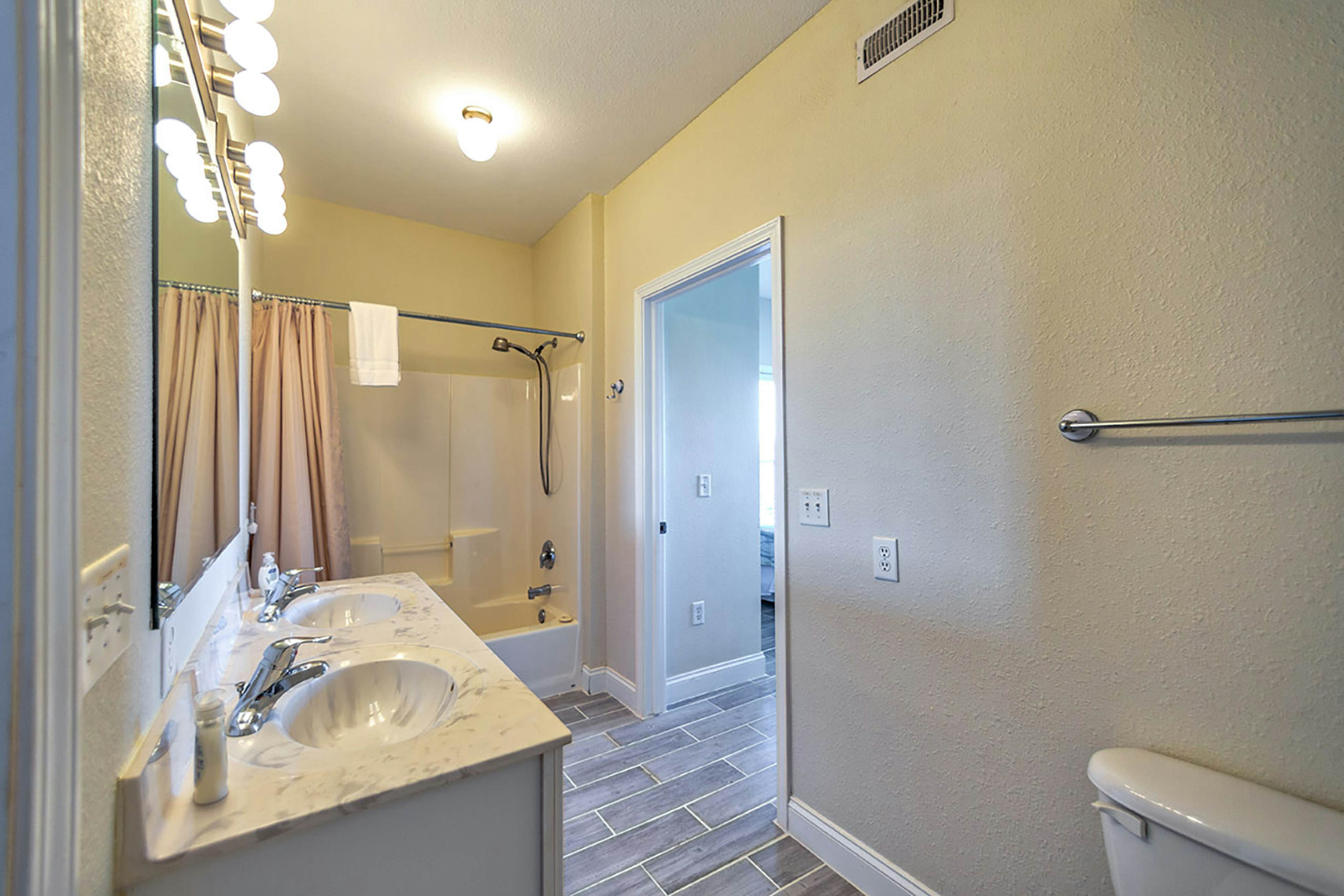 Blockade Runner 852 111DSH 3 BD Hatteras, NC Vacation Rental Vacasa