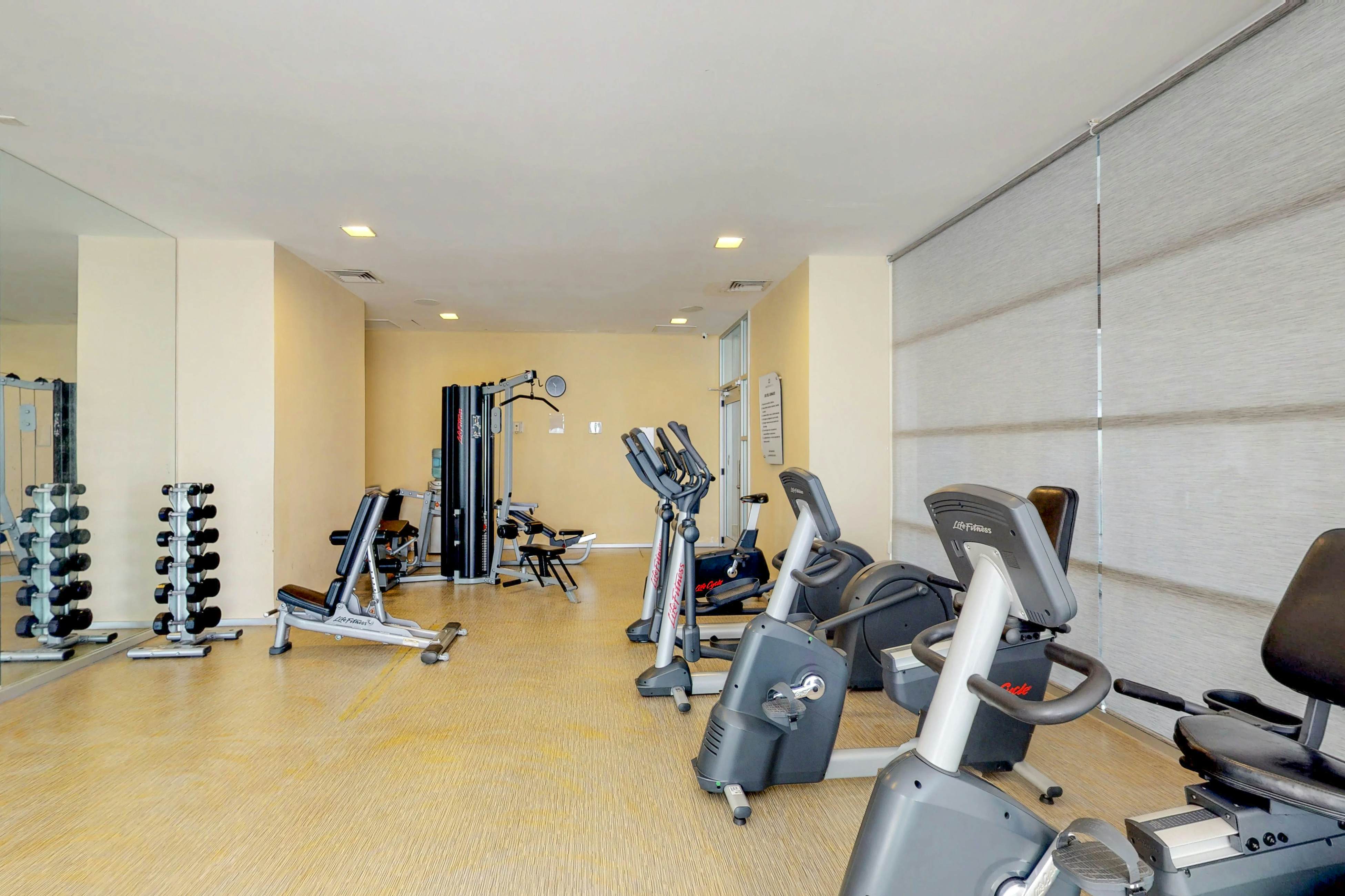 Torre Montevideo # VG02 / Malecon Las Americas