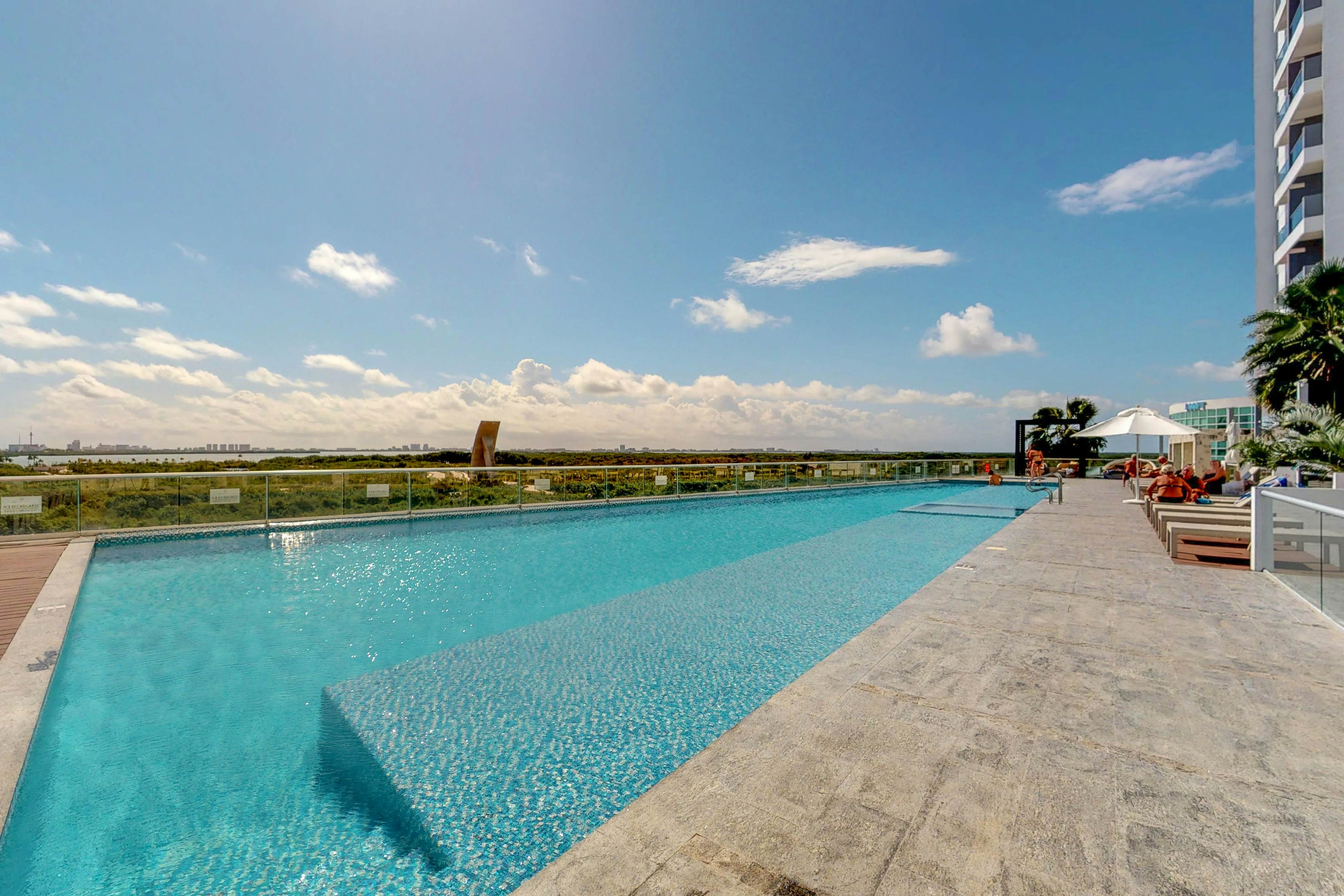 Torre Montevideo # VG02 / Malecon Las Americas