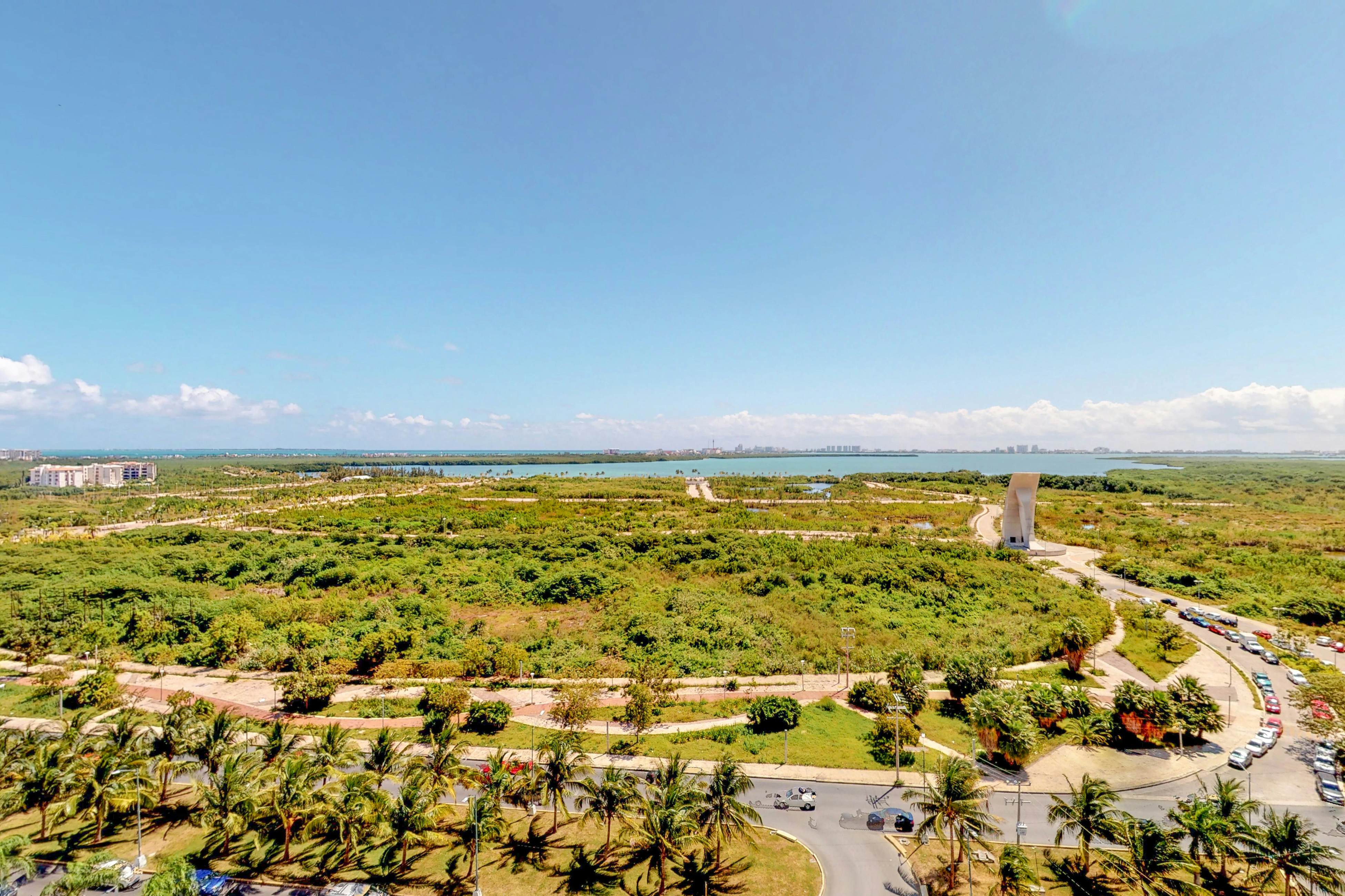 Torre Montevideo # VG02 / Malecon Las Americas