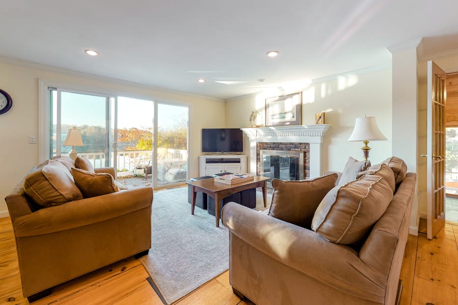 Long Pond Lookout 4 BD South Yarmouth, MA Vacation Rental Vacasa