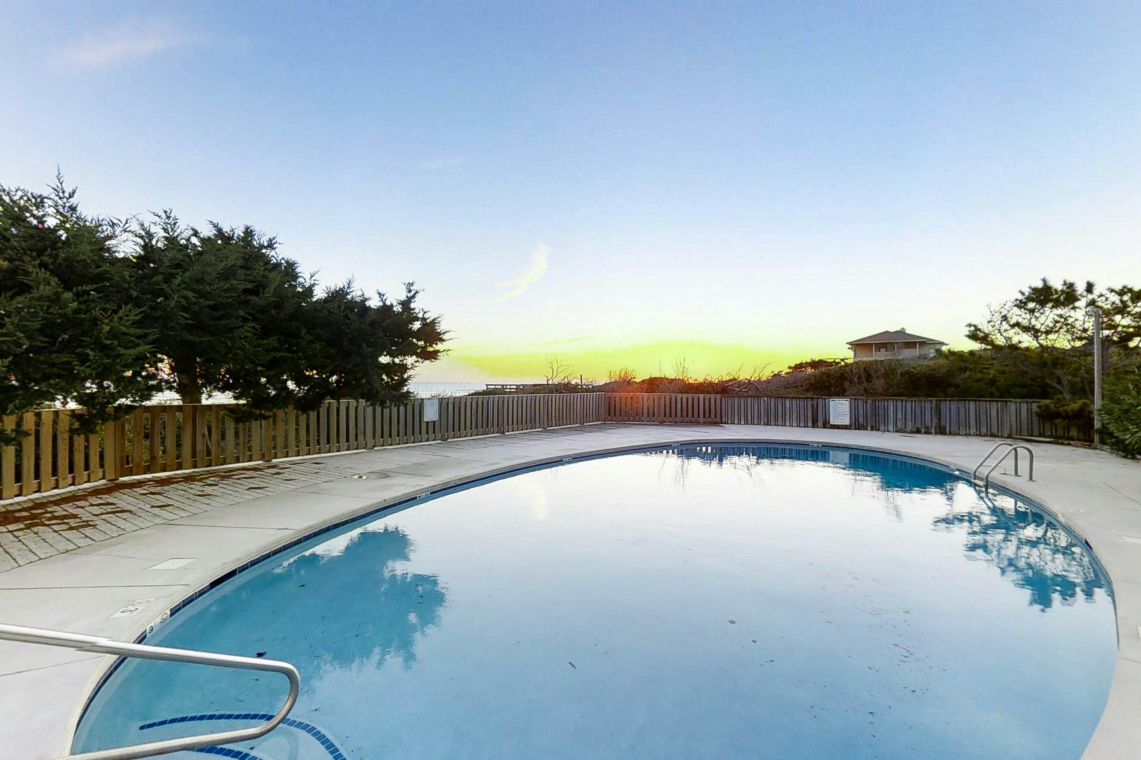 Bogue Shore Club 208 | 3 BD Pine Knoll Shores, NC Vacation Rental | Vacasa