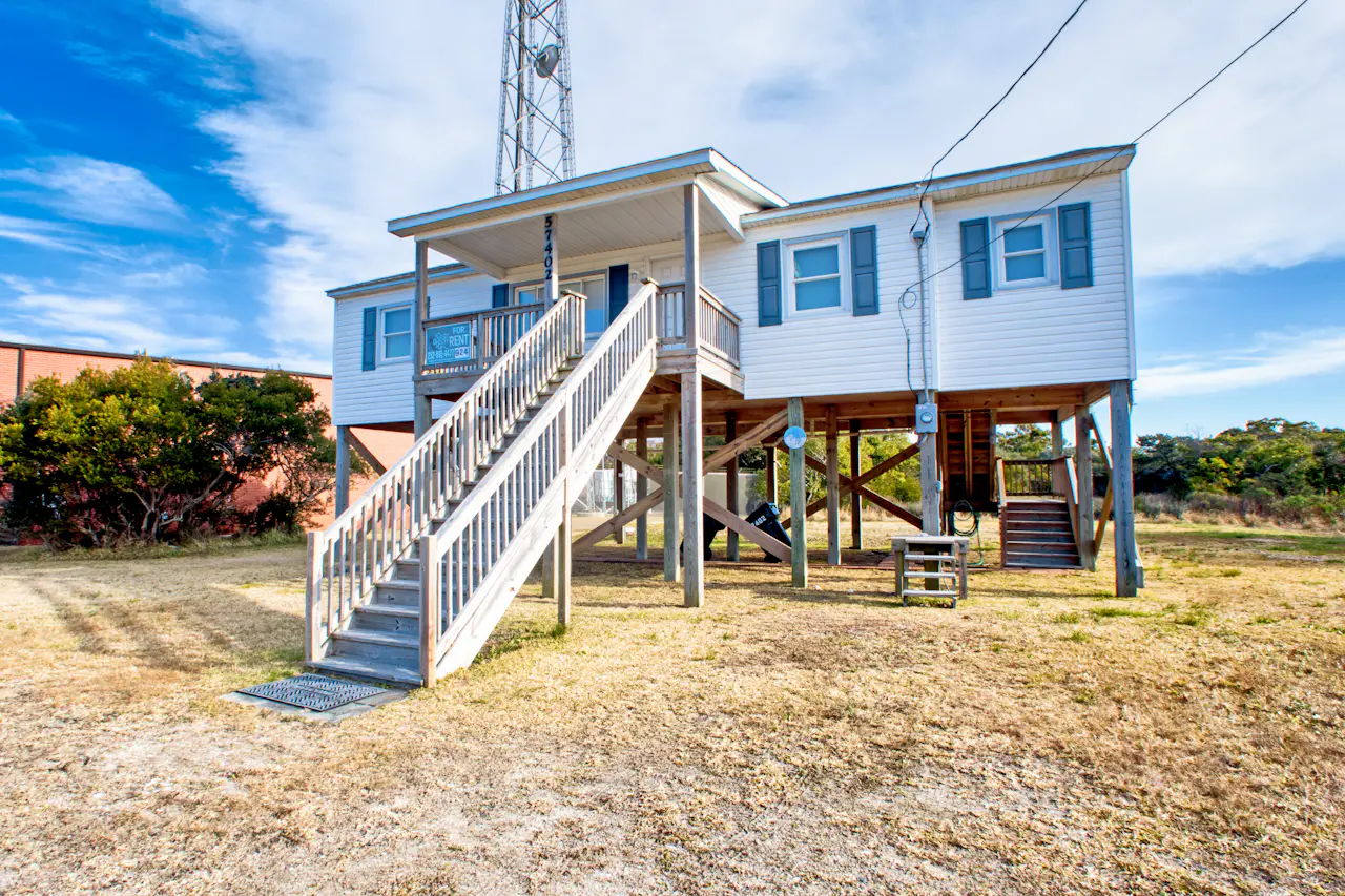 Cottage on 12 3 BD Hatteras, NC Vacation Rental Vacasa